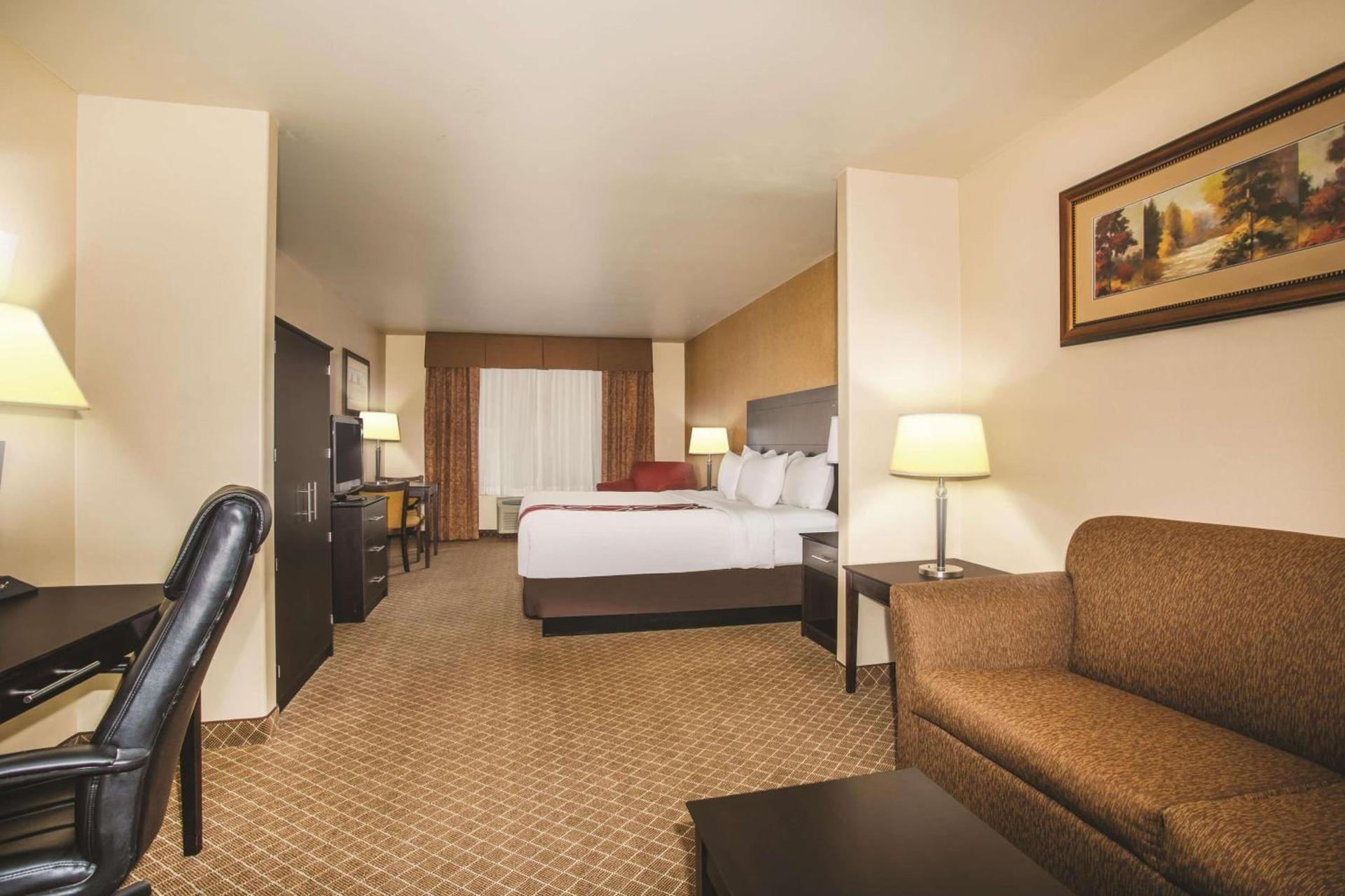 La Quinta by Wyndham Ely photo 18