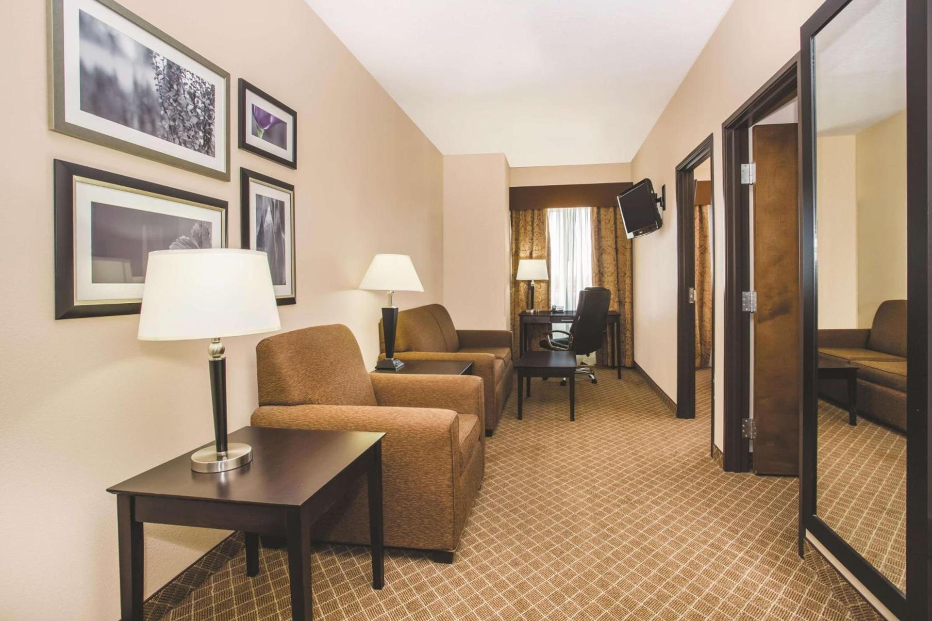 La Quinta by Wyndham Ely photo 24