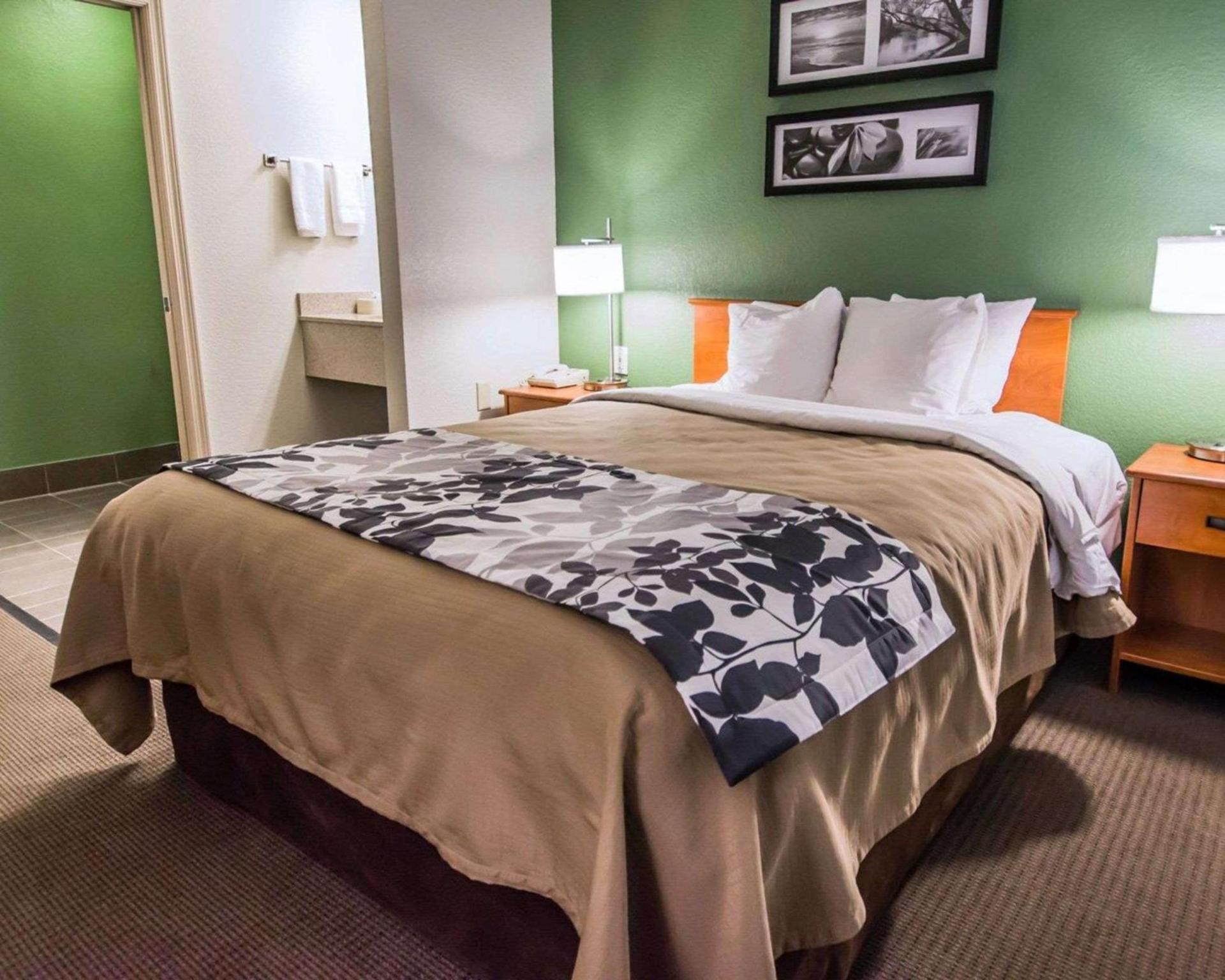 Blankenbaker Inn by IHG photo 16