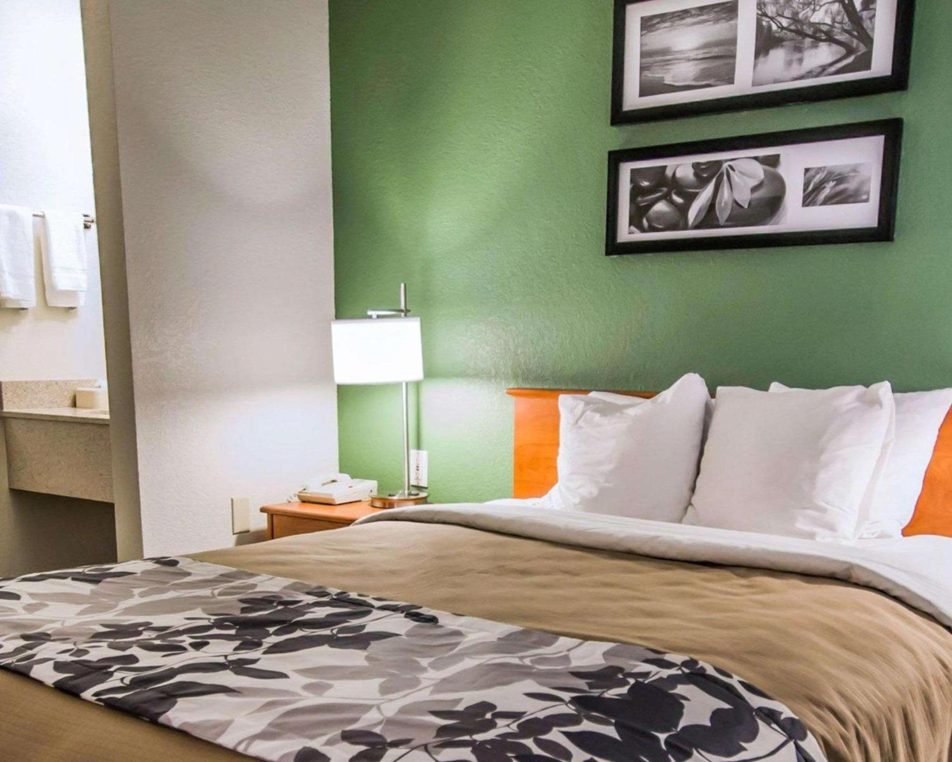 Blankenbaker Inn by IHG photo 17