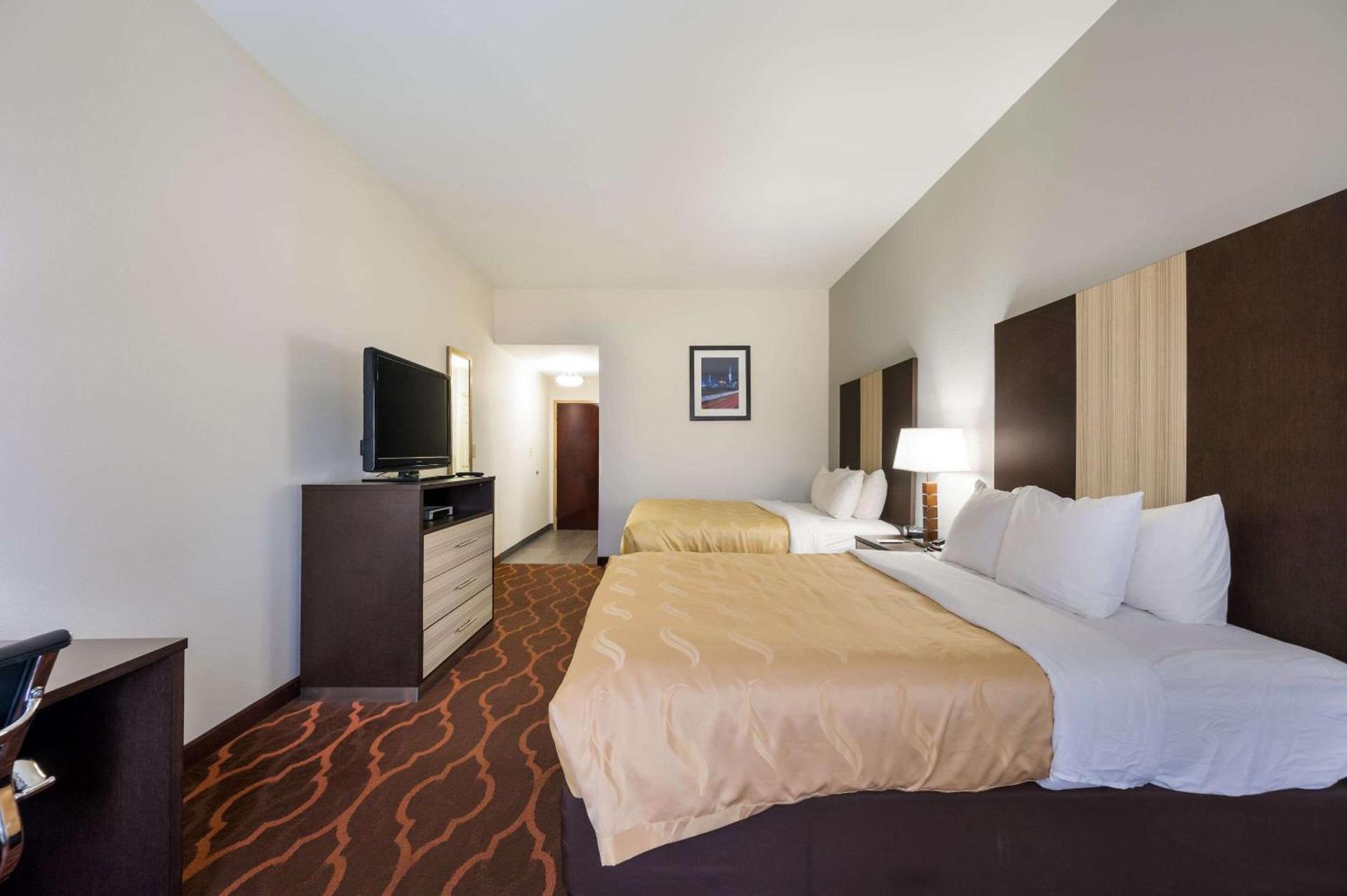Quality Inn & Suites Huntsville Research Park Area photo 9