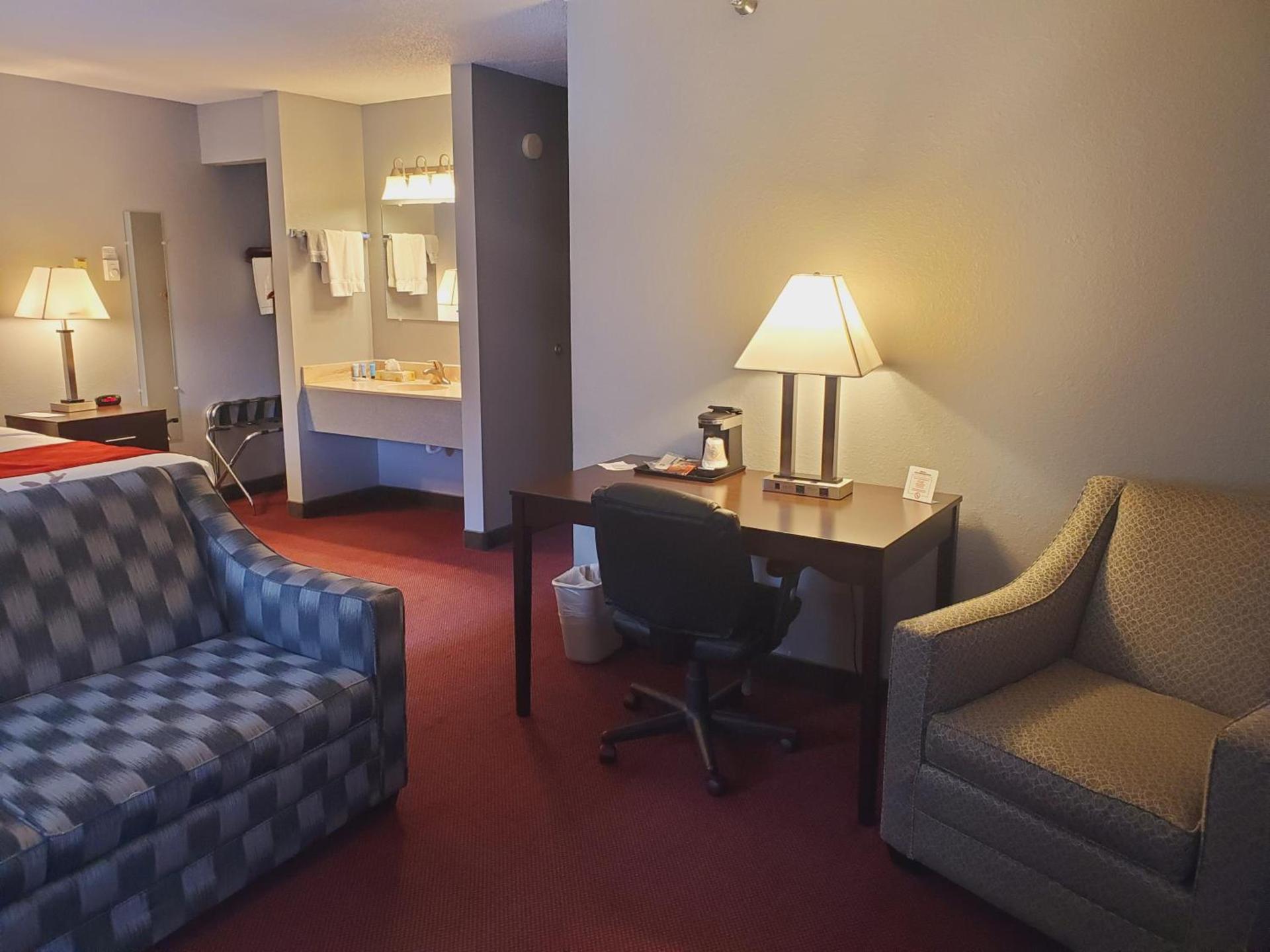 Blackstone Lodge and Suites photo 4