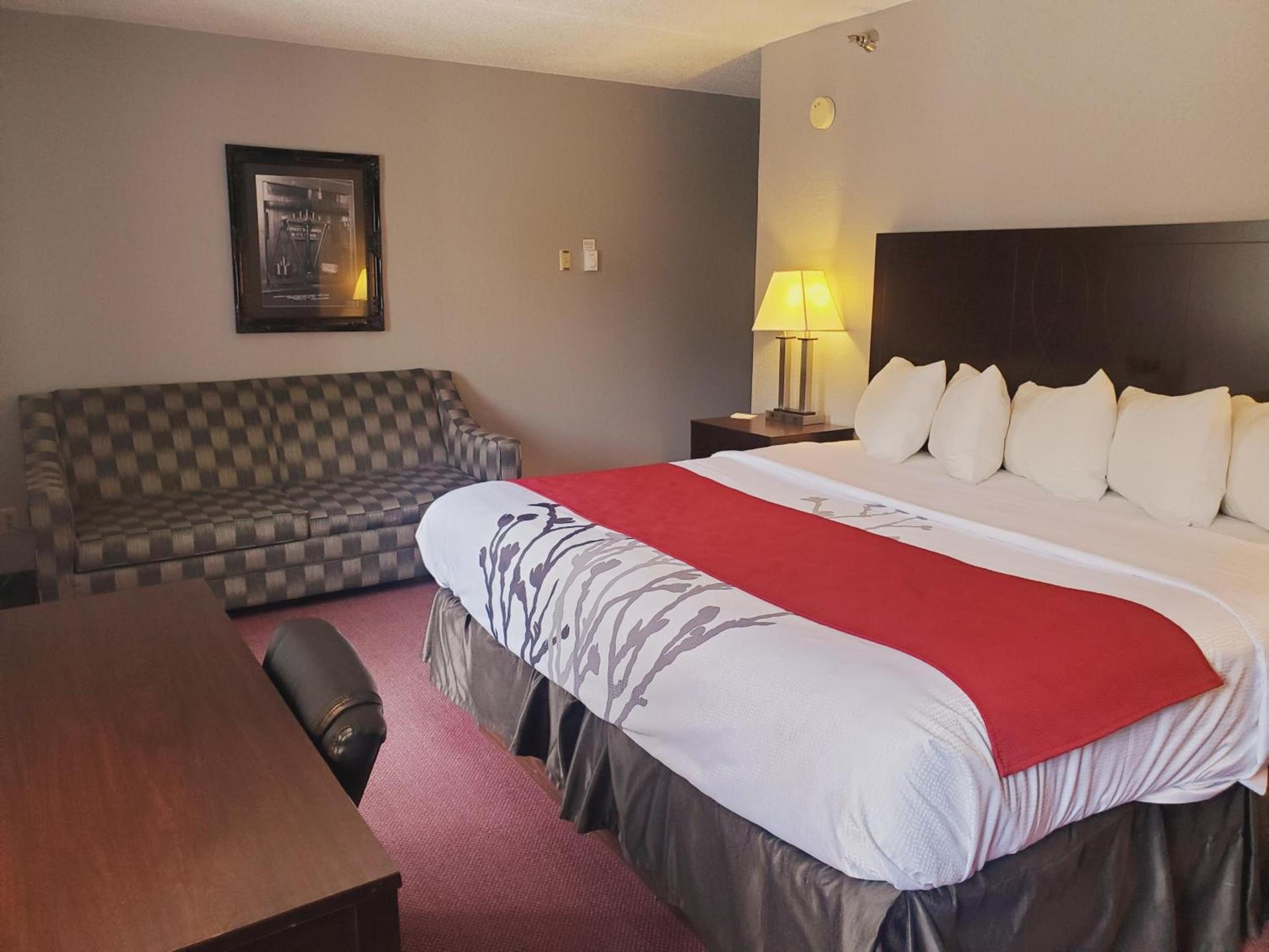 Blackstone Lodge and Suites photo 21