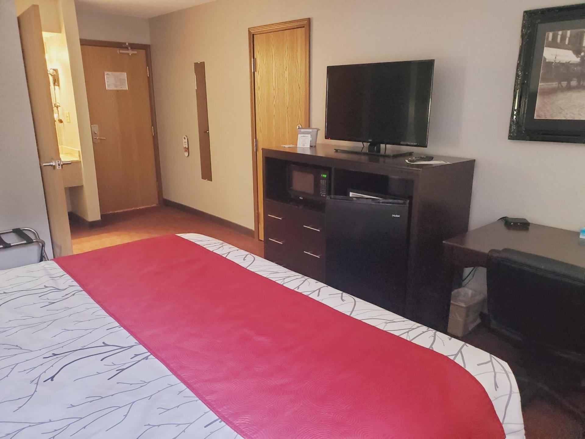 Blackstone Lodge and Suites photo 27