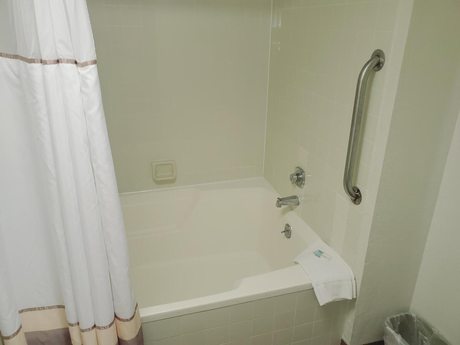 Blackstone Lodge and Suites photo 37