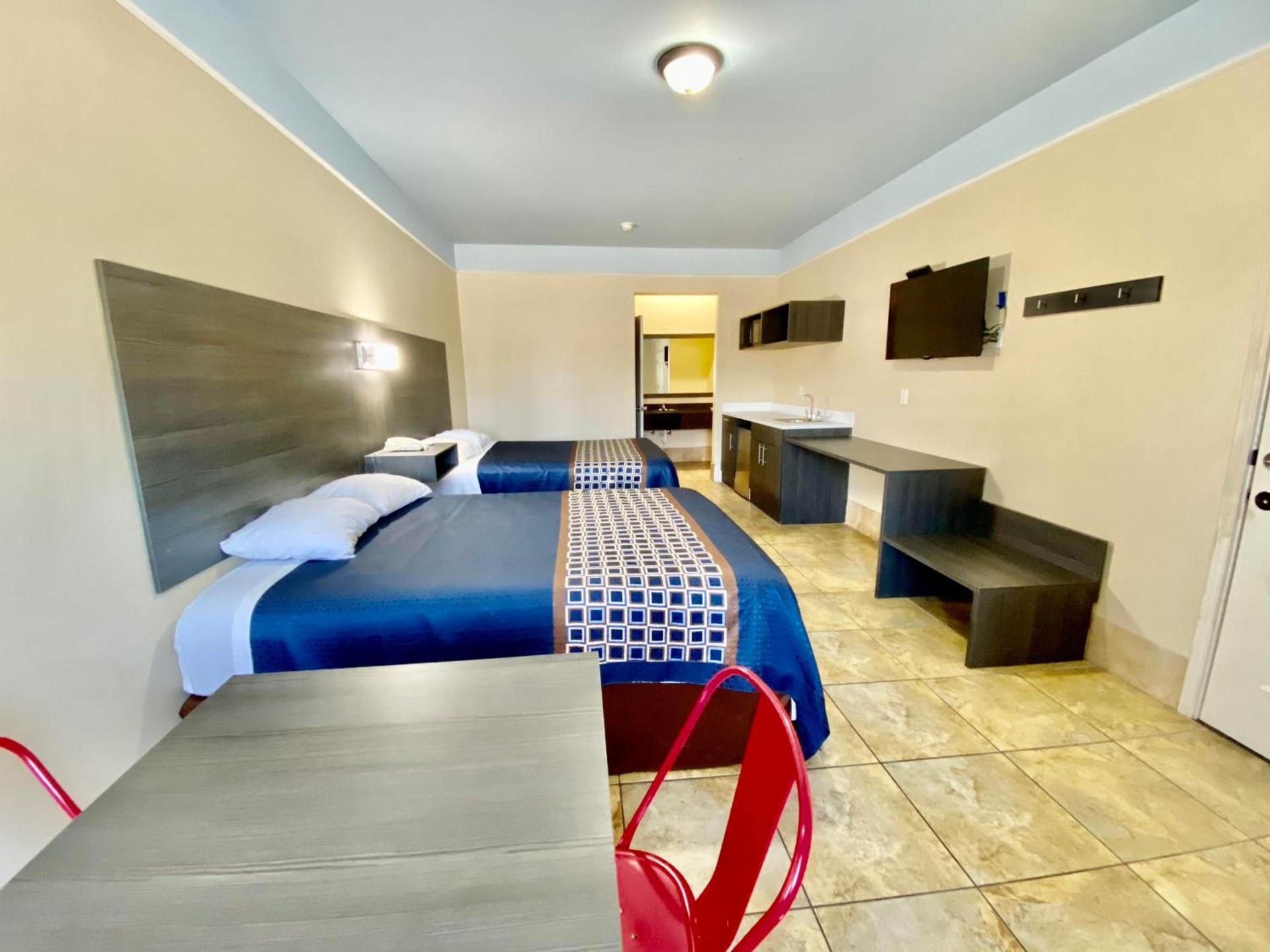 Texas Inn & Suites McAllen at La Plaza Mall and Airport photo 34