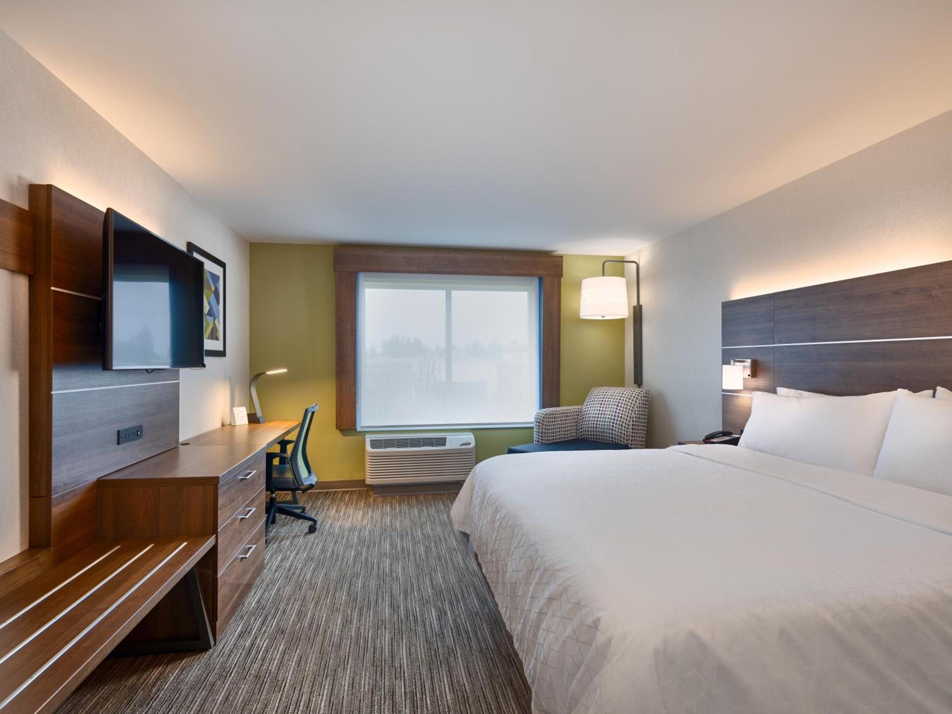 Holiday Inn Express & Suites Salem North - Keizer by IHG photo 2