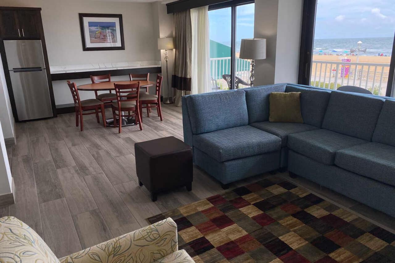 Coastal Hotel & Suites Virginia Beach - Oceanfront photo 15