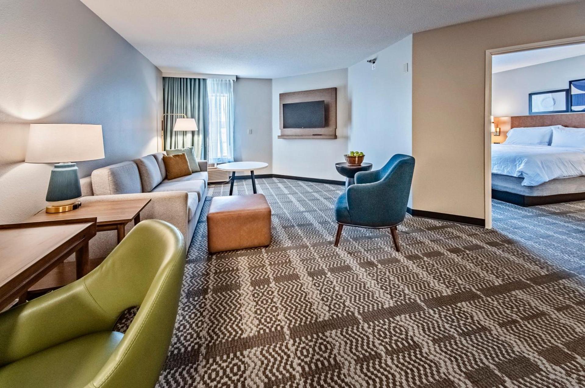 Staybridge Suites Cedar Rapids North by IHG photo 14