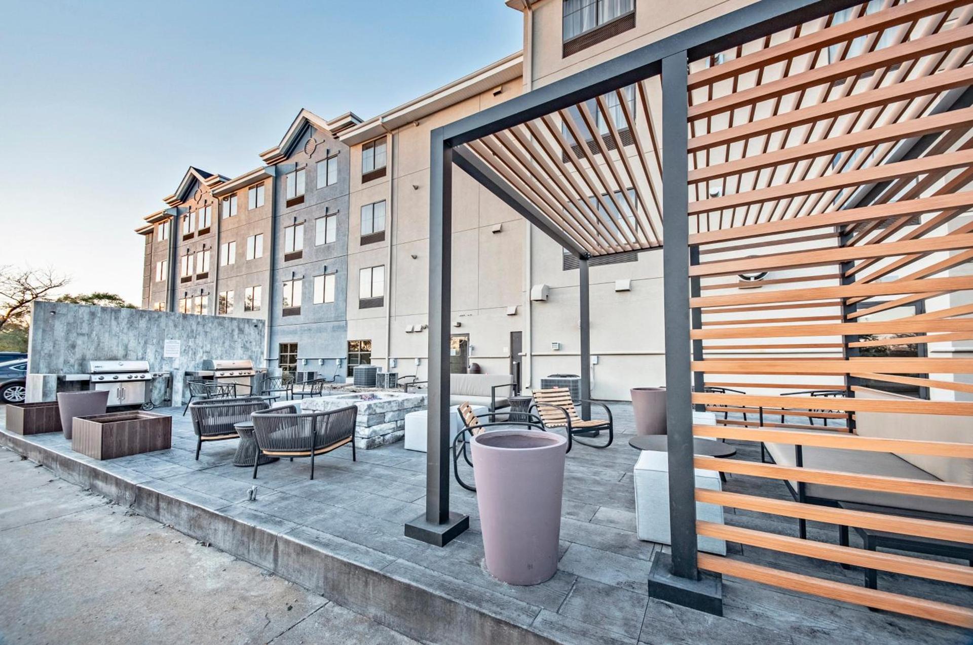 Staybridge Suites Cedar Rapids North by IHG photo 16
