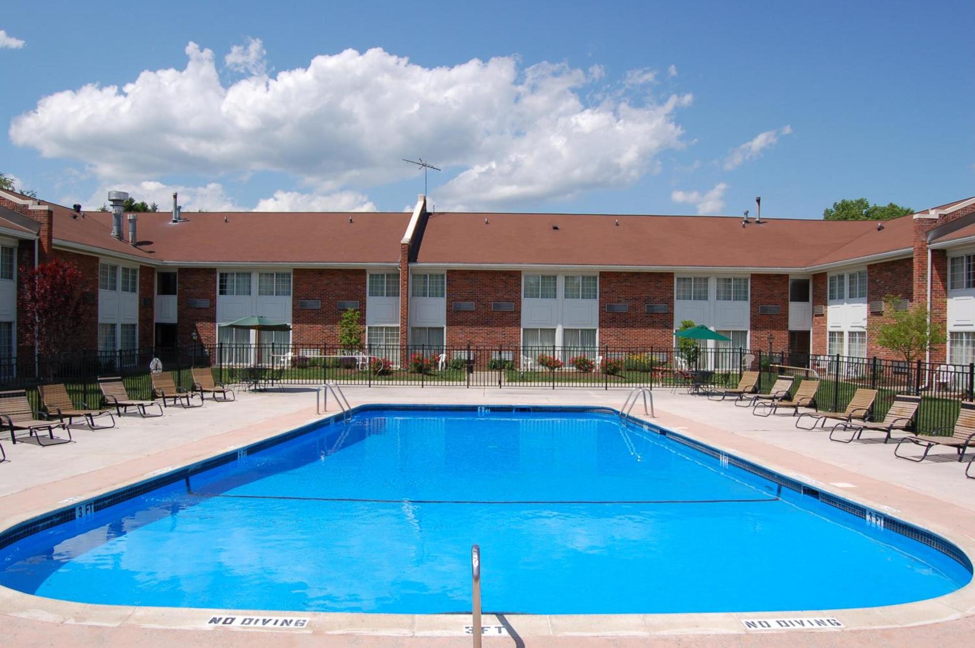 Rodeway Inn & Suites East Windsor photo 4