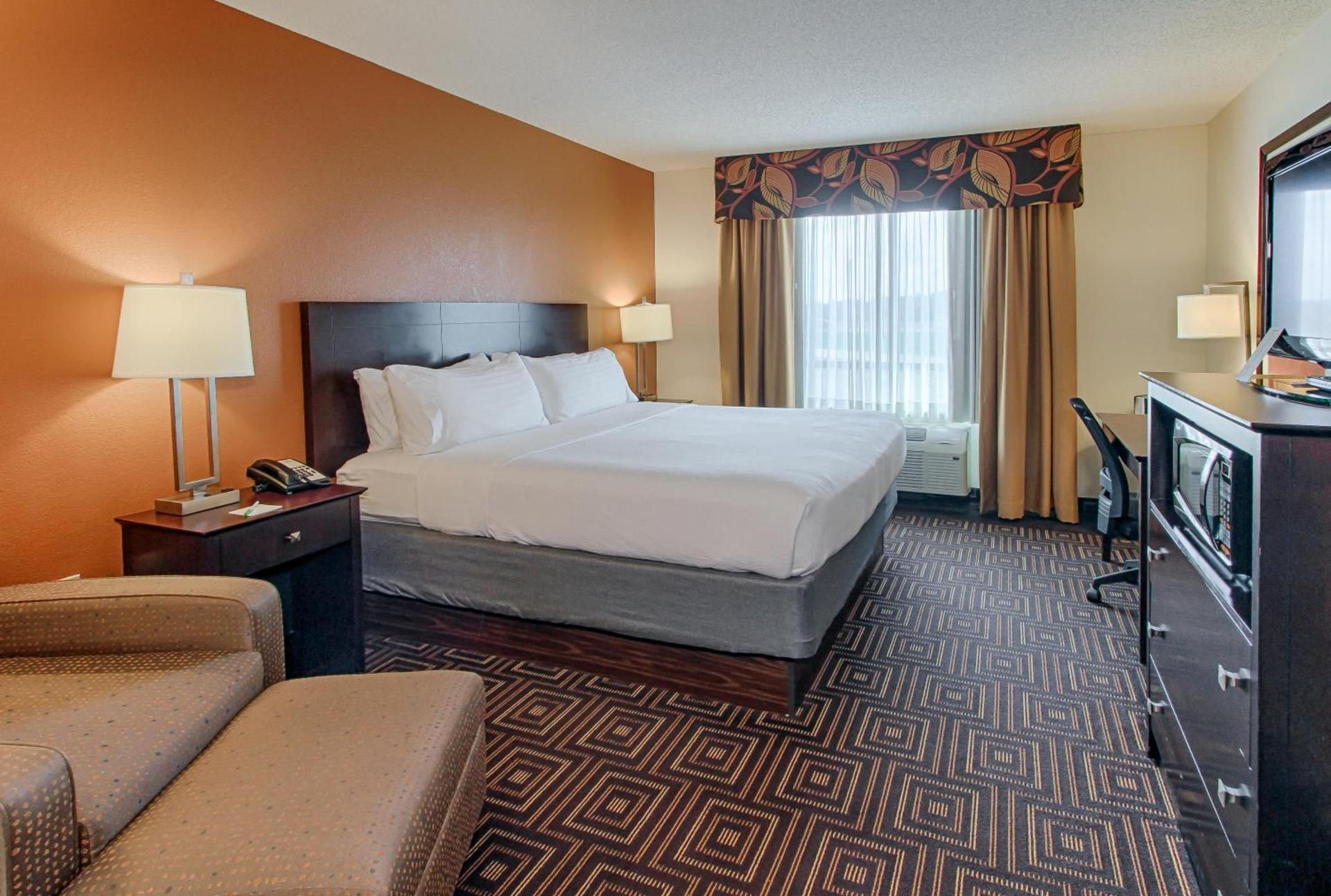 Holiday Inn Knoxville West - Cedar Bluff Rd by IHG photo 6