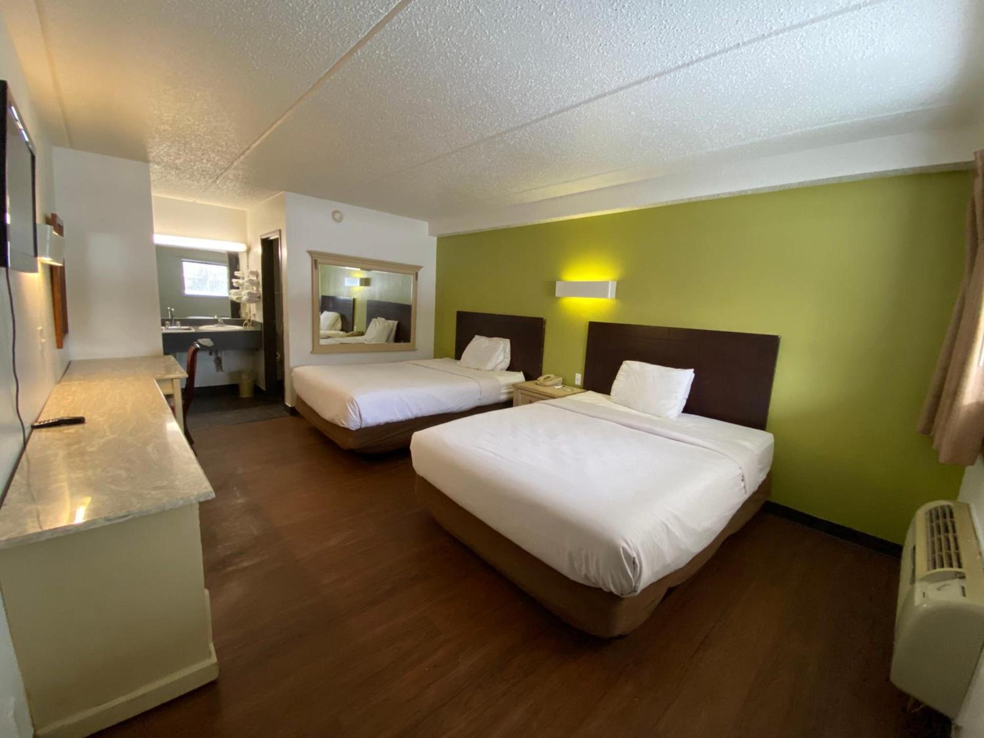 Skylight Inn Willoughby - Cleveland Mentor photo 25