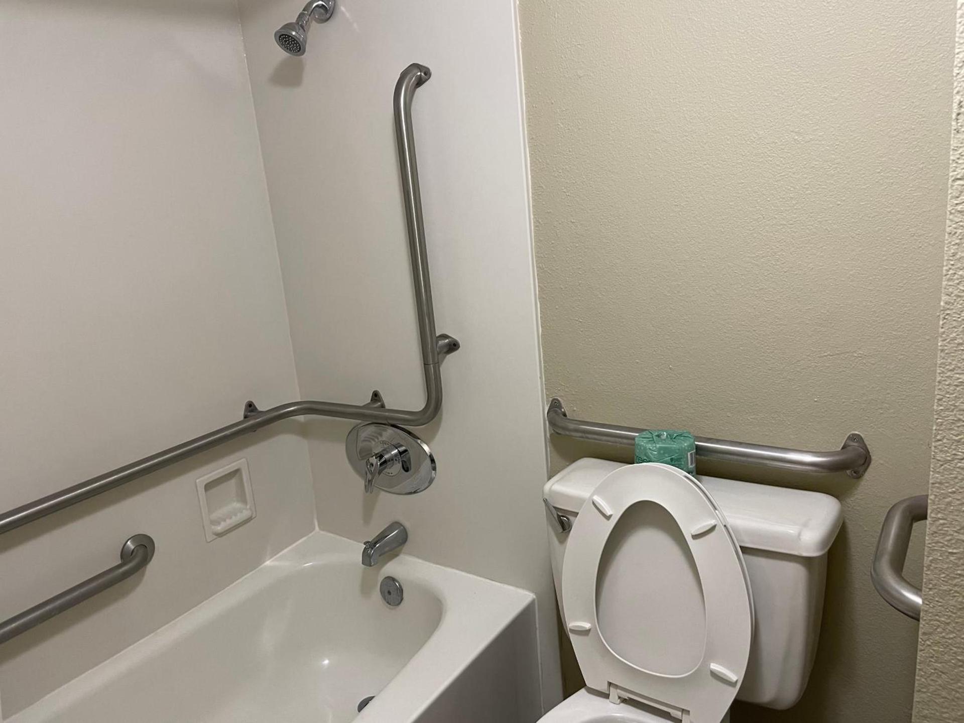 Quality Inn & Suites Tuscaloosa near University photo 41