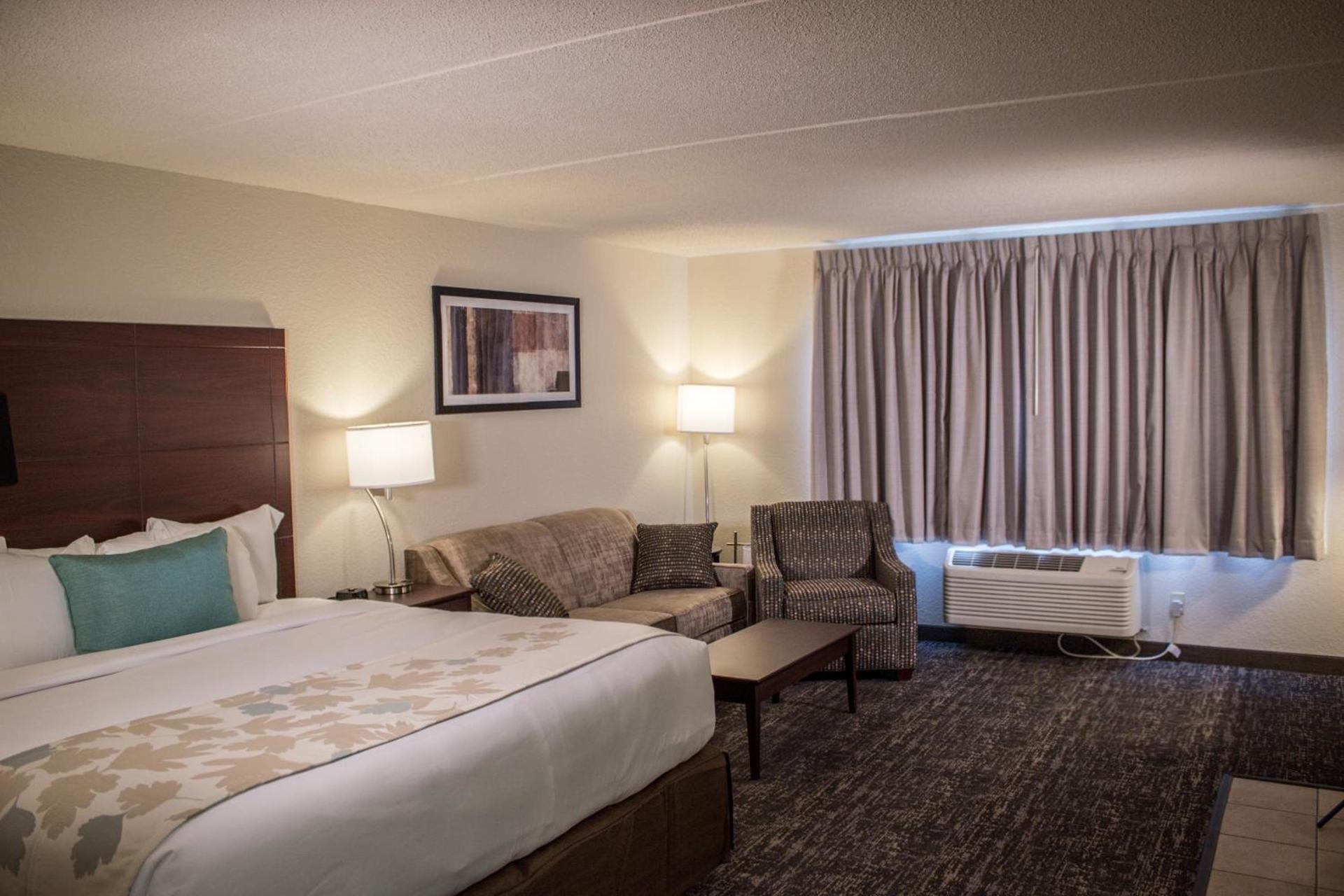 Cobblestone Suites - Oshkosh photo 35
