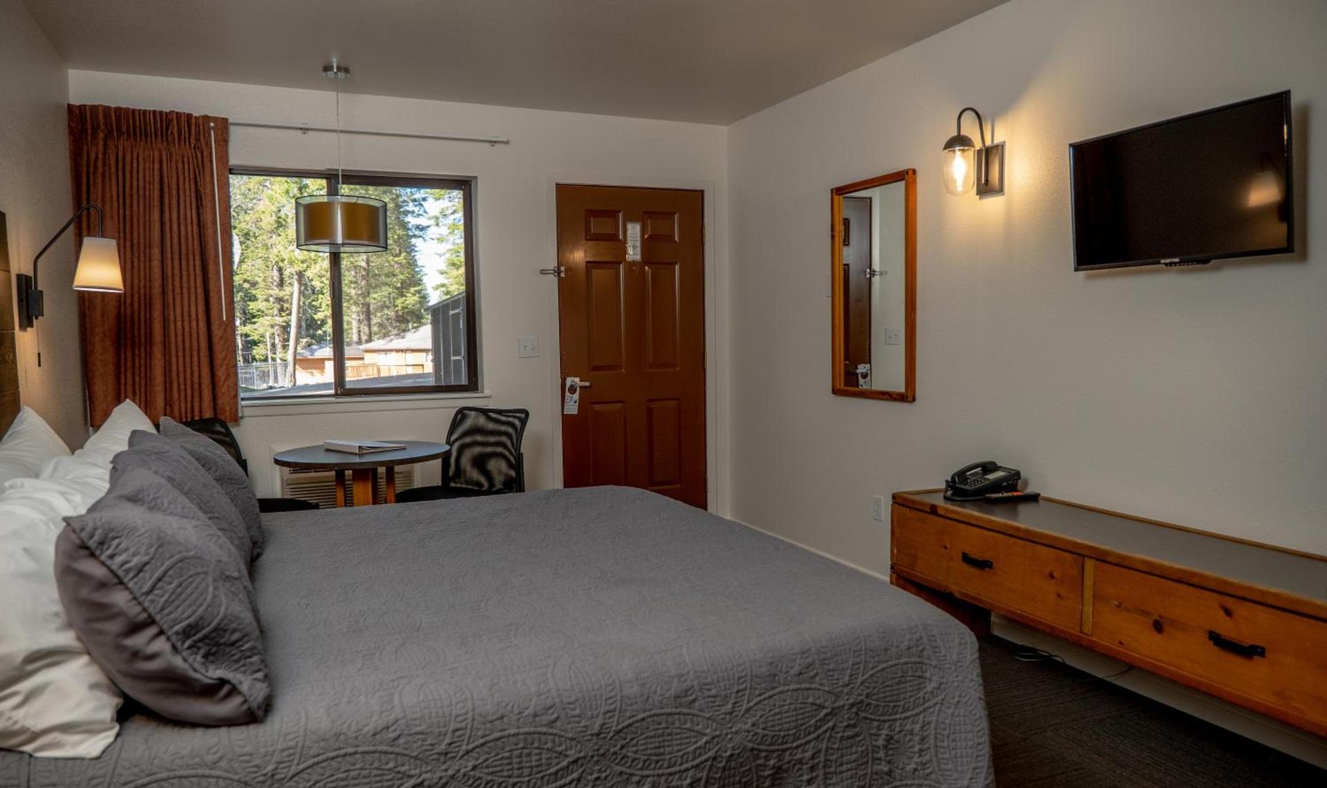 Eagle Cap Chalets photo 8