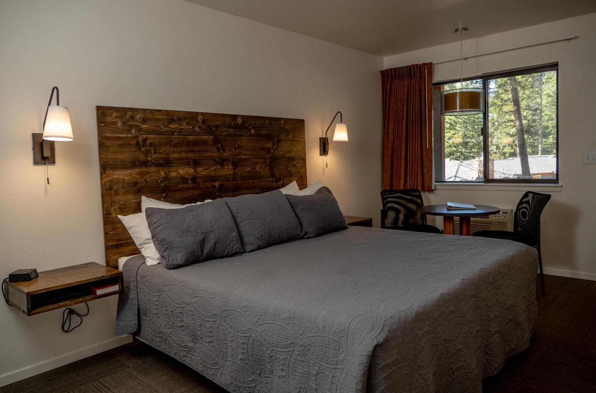 Eagle Cap Chalets photo 9