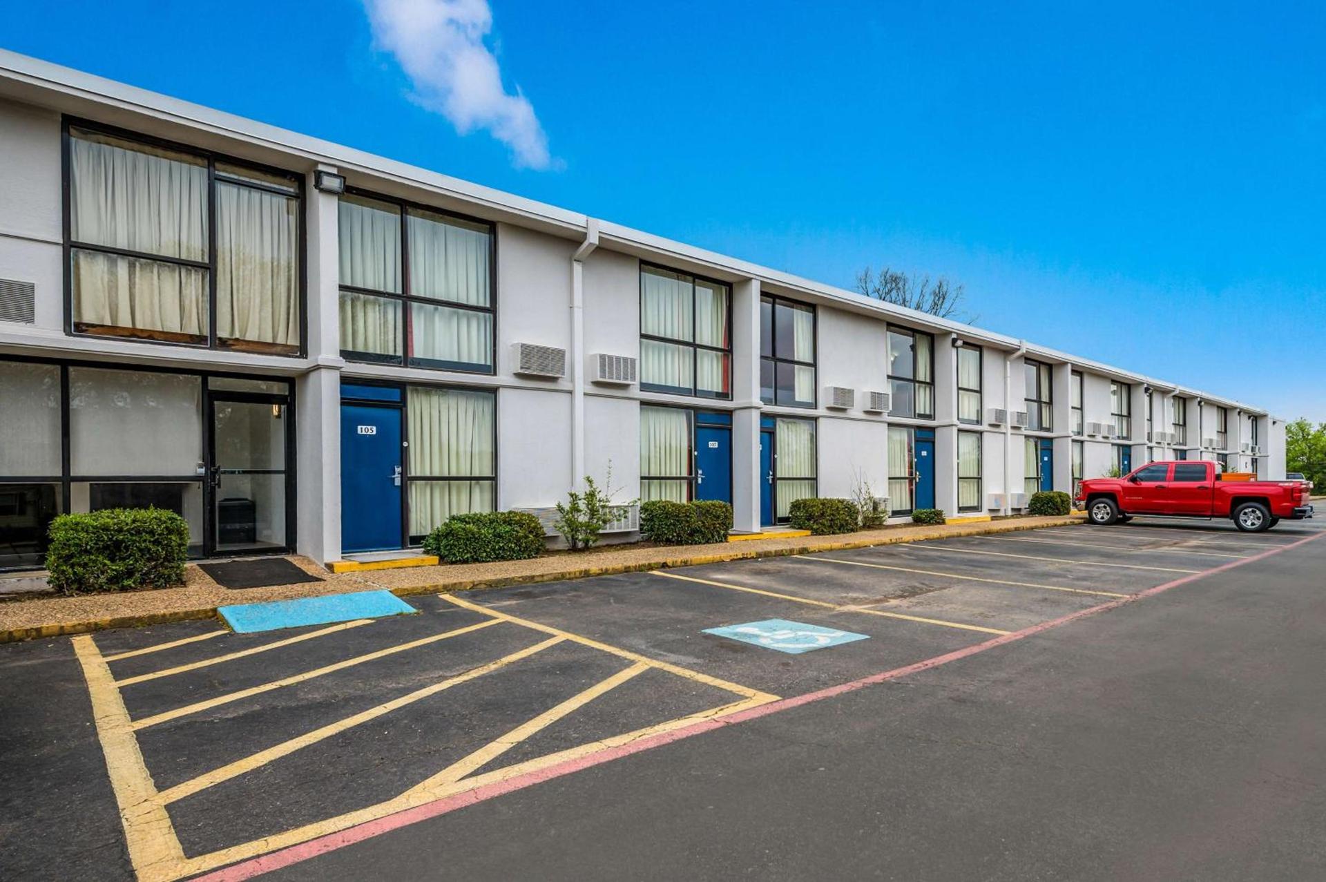 Motel 6-Henderson, TX photo 4