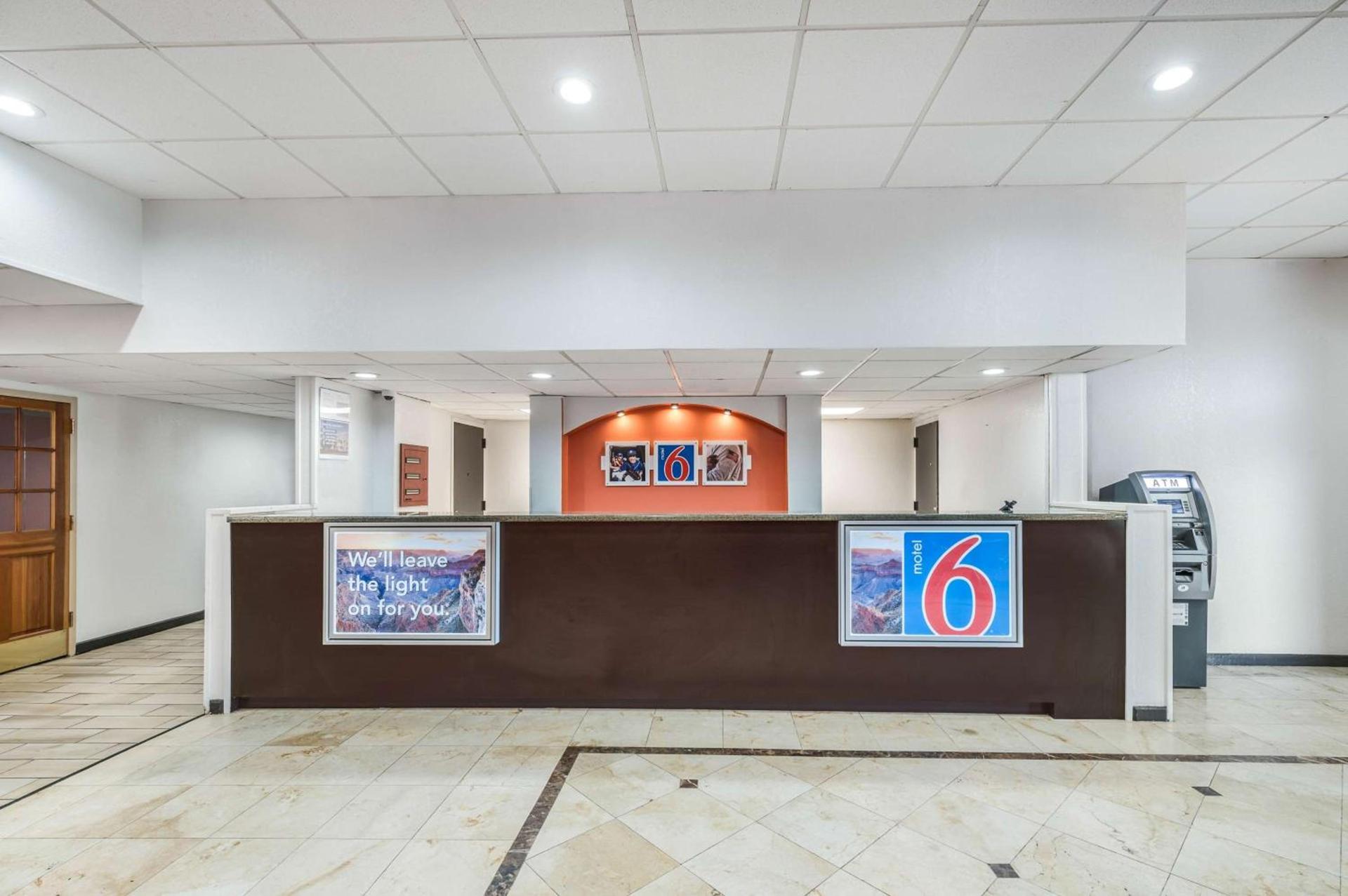 Motel 6-Henderson, TX photo 25