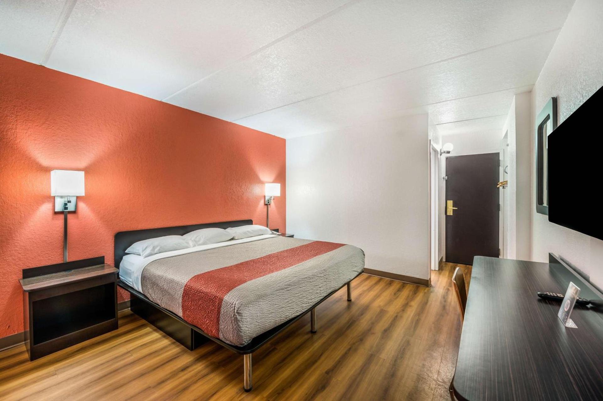 Motel 6-Henderson, TX photo 6