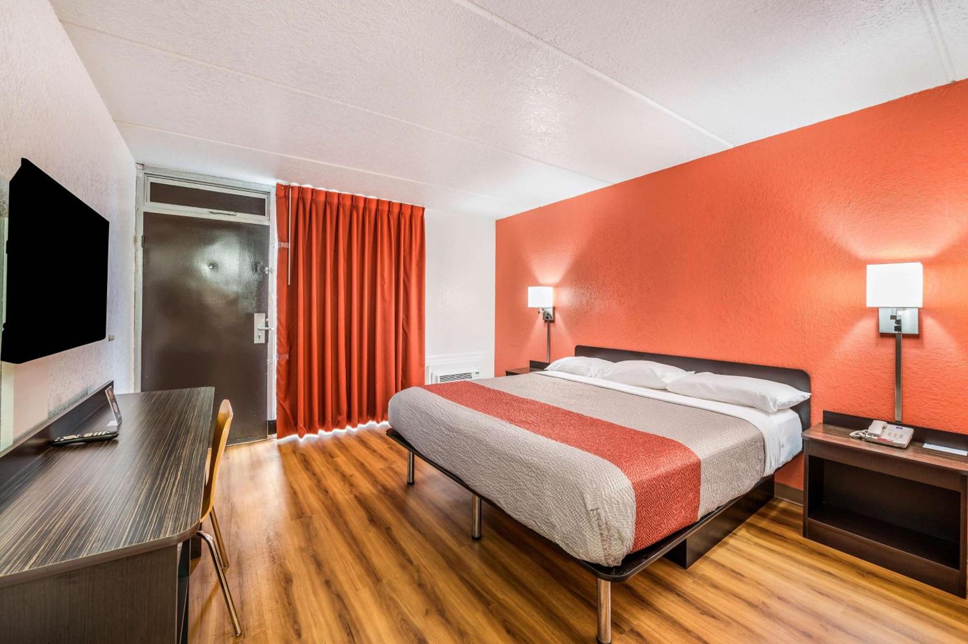 Motel 6-Henderson, TX photo 14