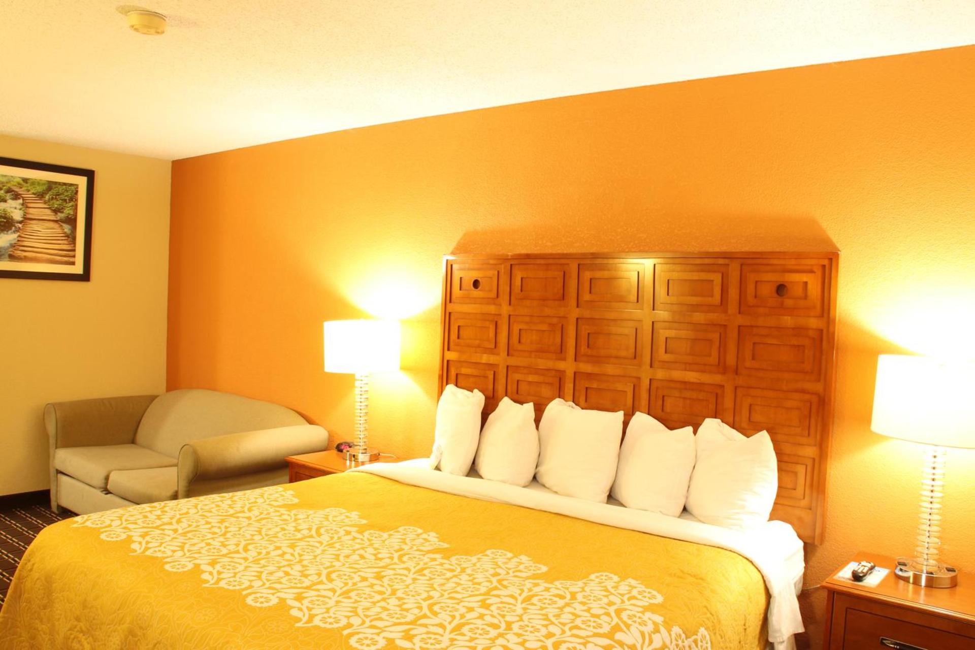 Days Inn by Wyndham Black River Falls - Access to ATV Trail photo 25