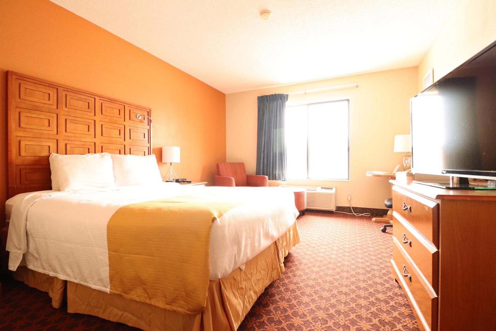 Days Inn by Wyndham Black River Falls - Access to ATV Trail photo 34