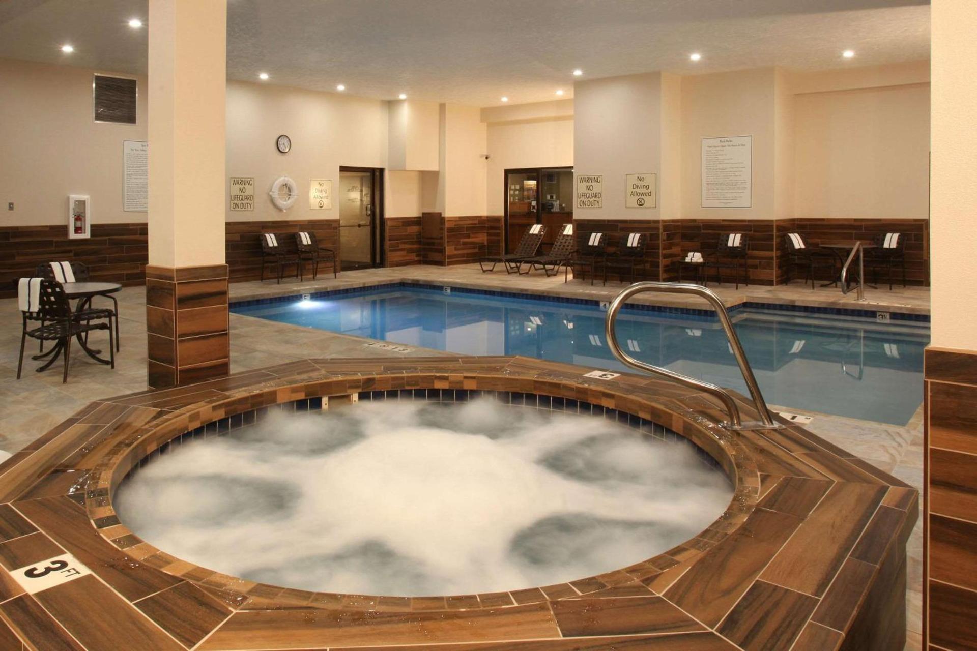 Quality Inn Oakwood photo 20