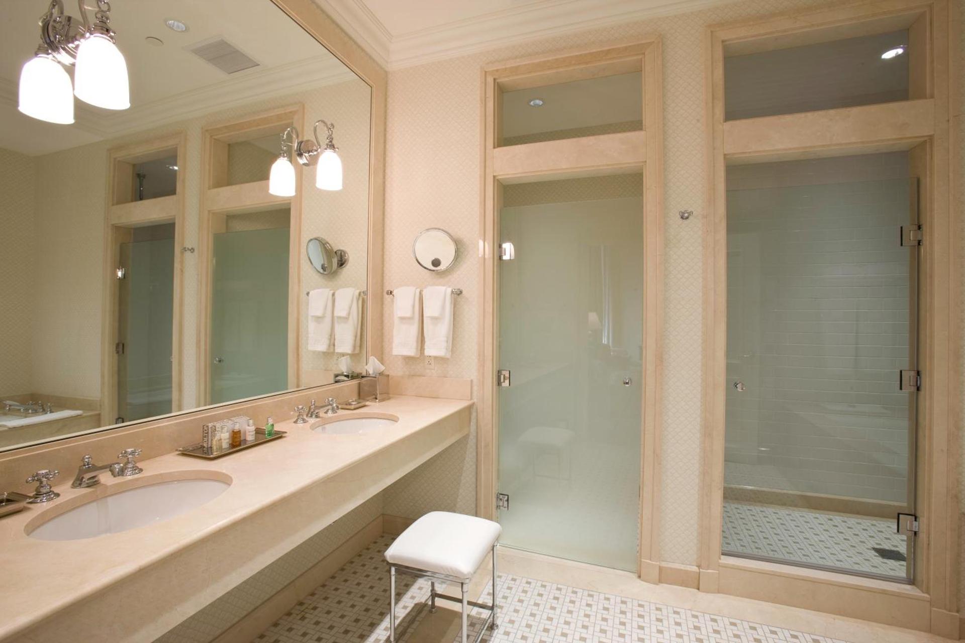 Capital Hotel photo 36
