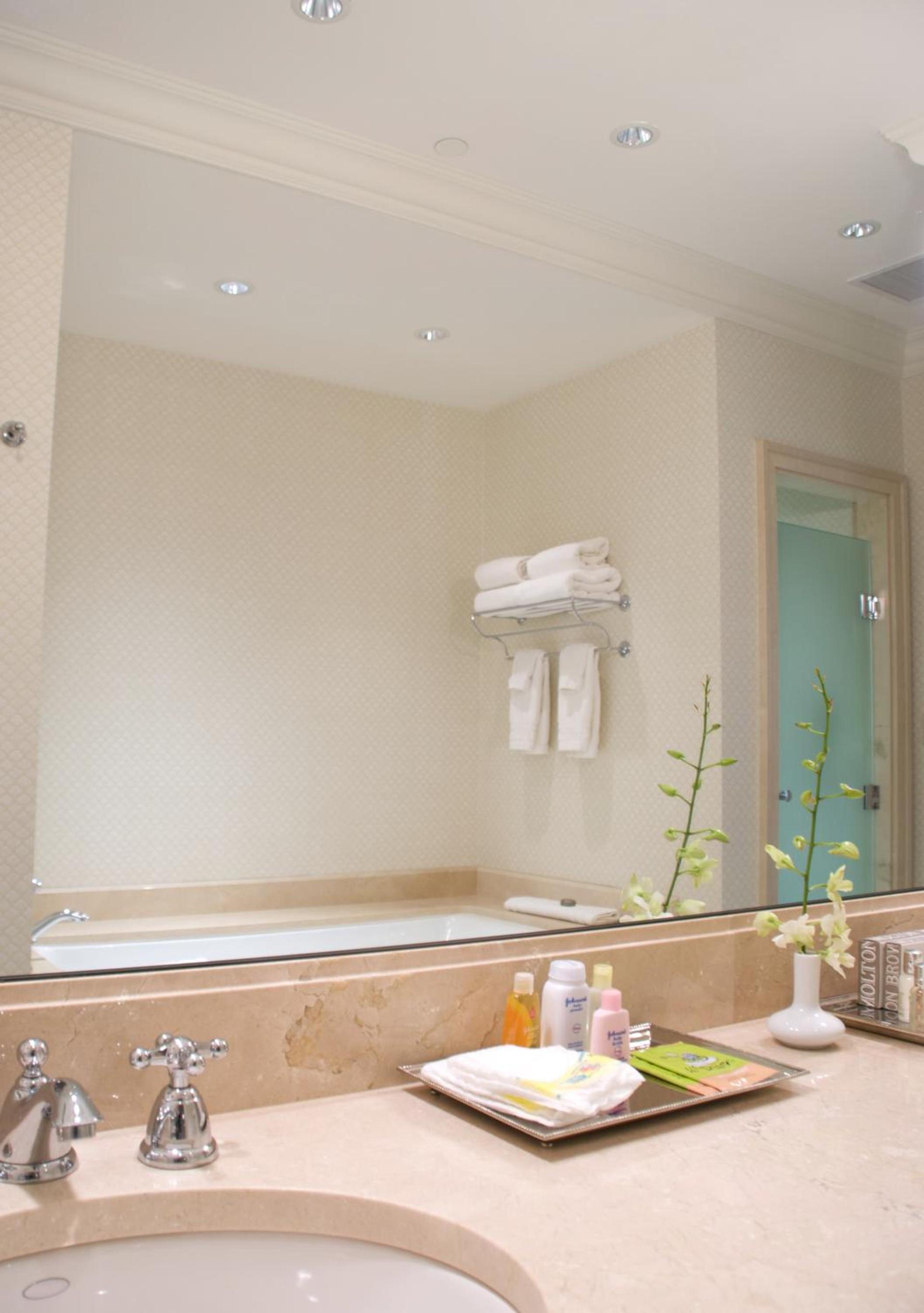 Capital Hotel photo 25