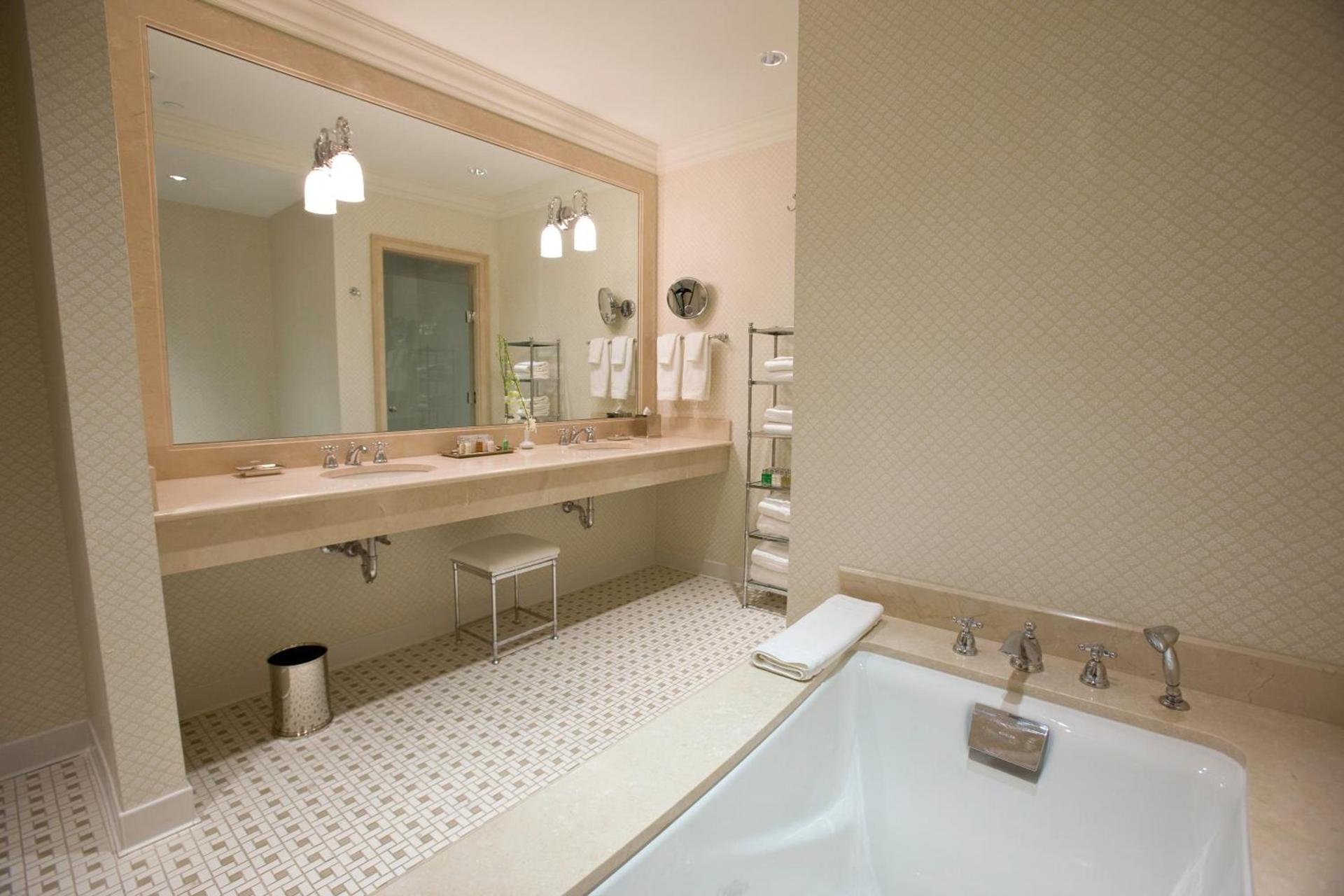 Capital Hotel photo 28