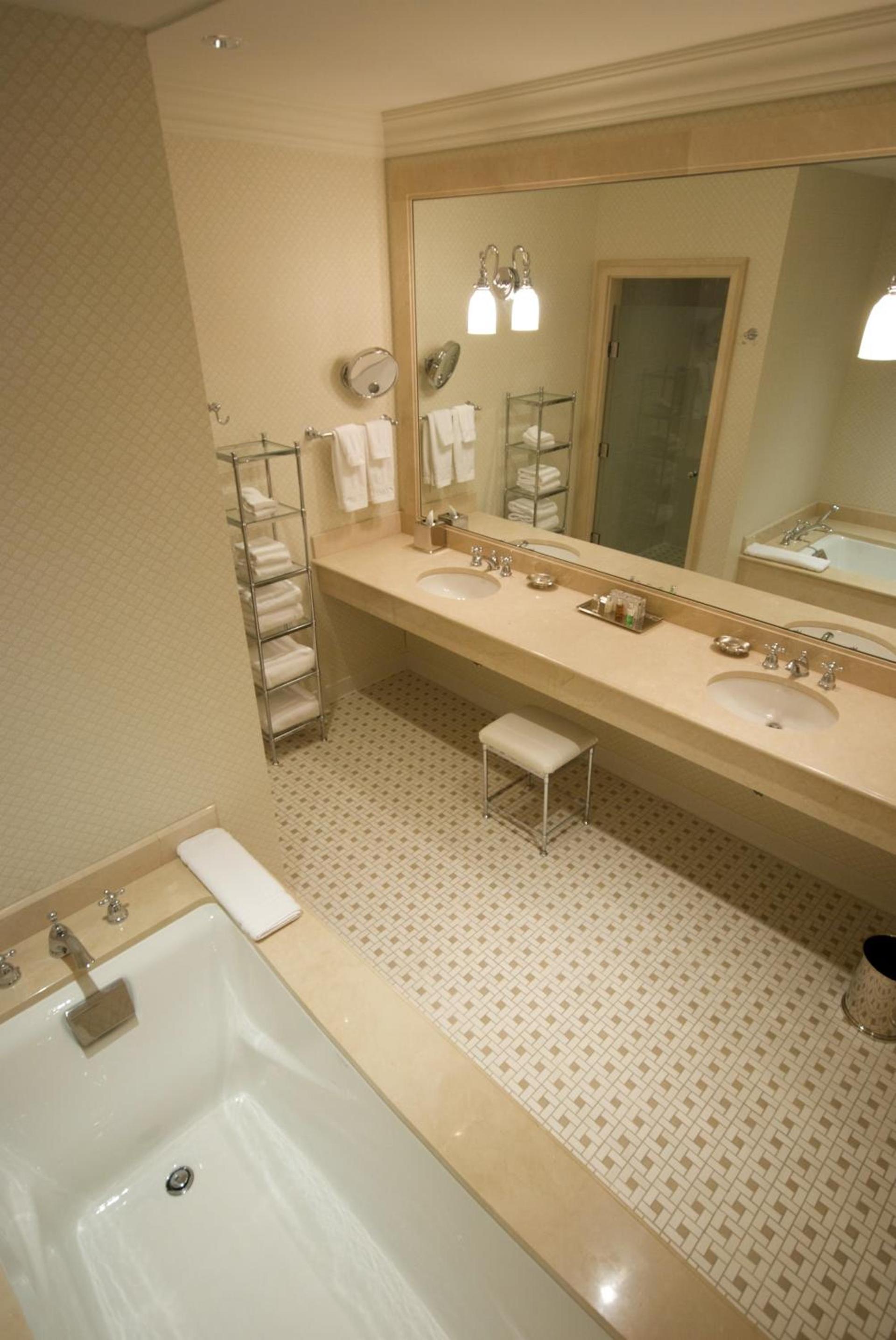 Capital Hotel photo 35