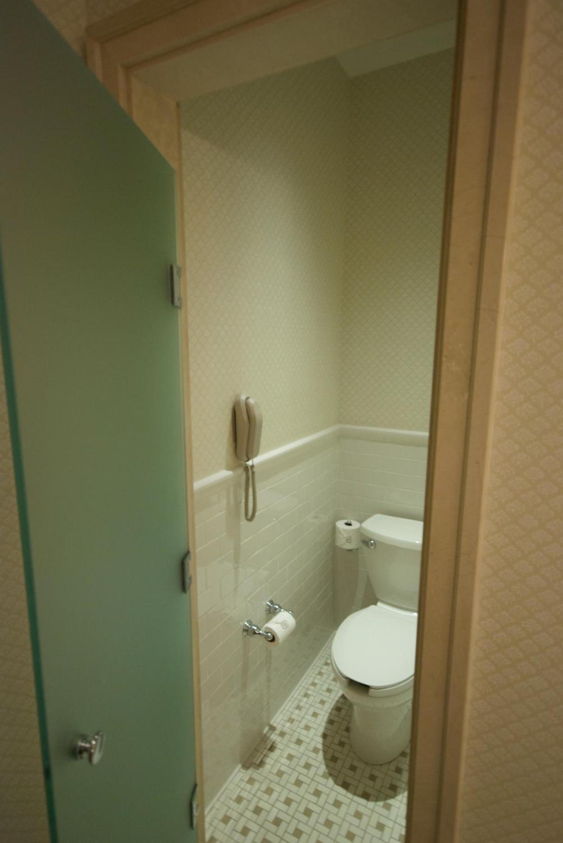 Capital Hotel photo 33
