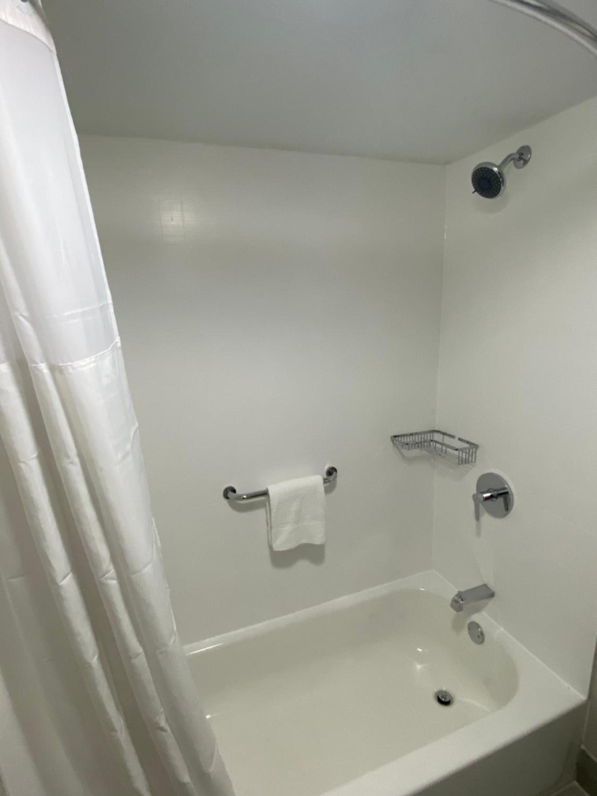 HomeLodge Newnan photo 18