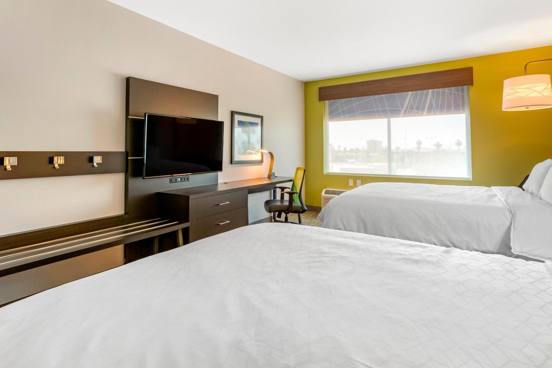 Holiday Inn Express & Suites - Phoenix Dwtn - State Capitol by IHG photo 38
