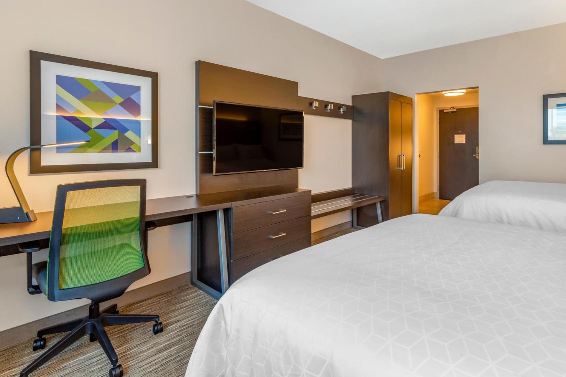 Holiday Inn Express & Suites - Phoenix Dwtn - State Capitol by IHG photo 13