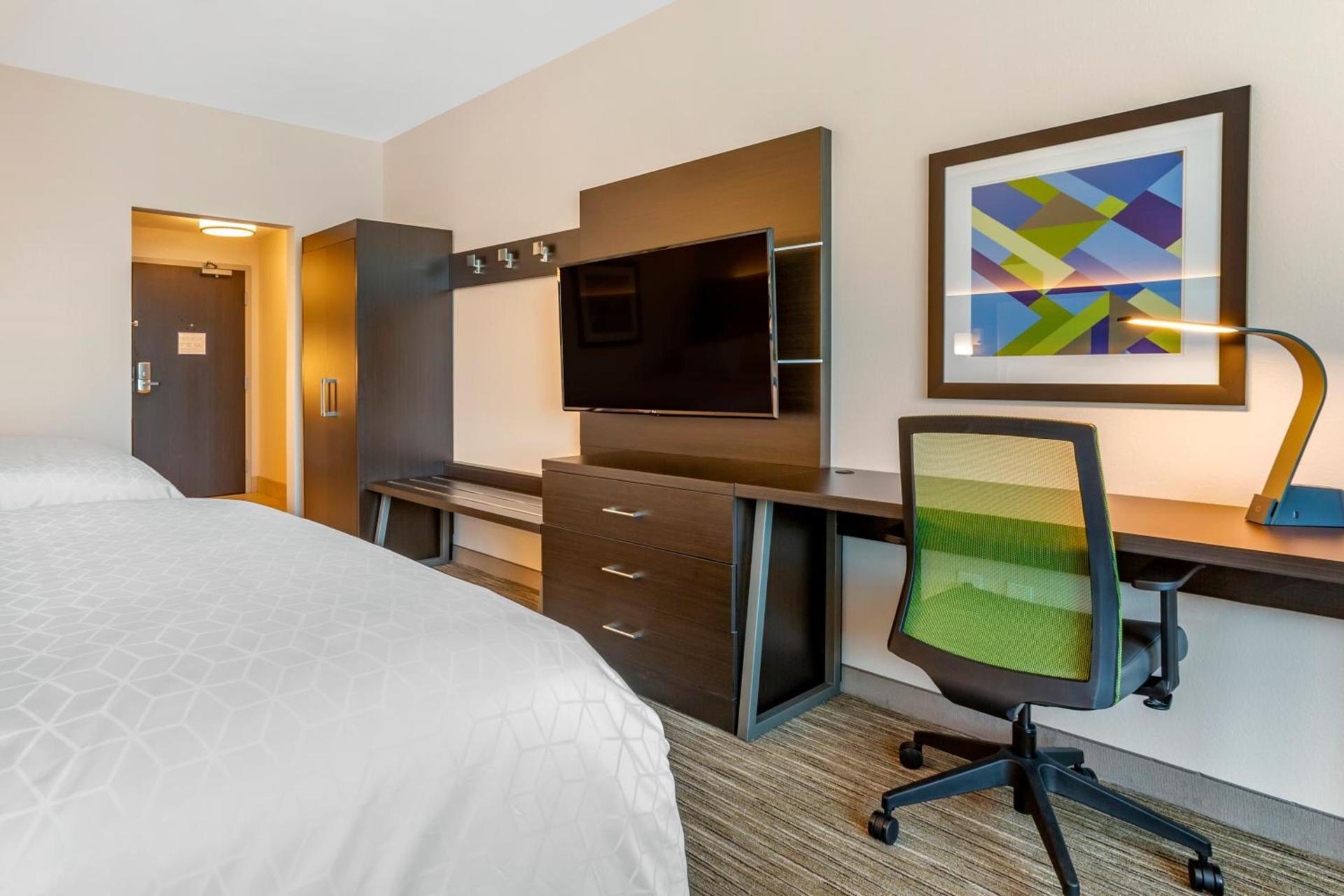 Holiday Inn Express & Suites - Phoenix Dwtn - State Capitol by IHG photo 12
