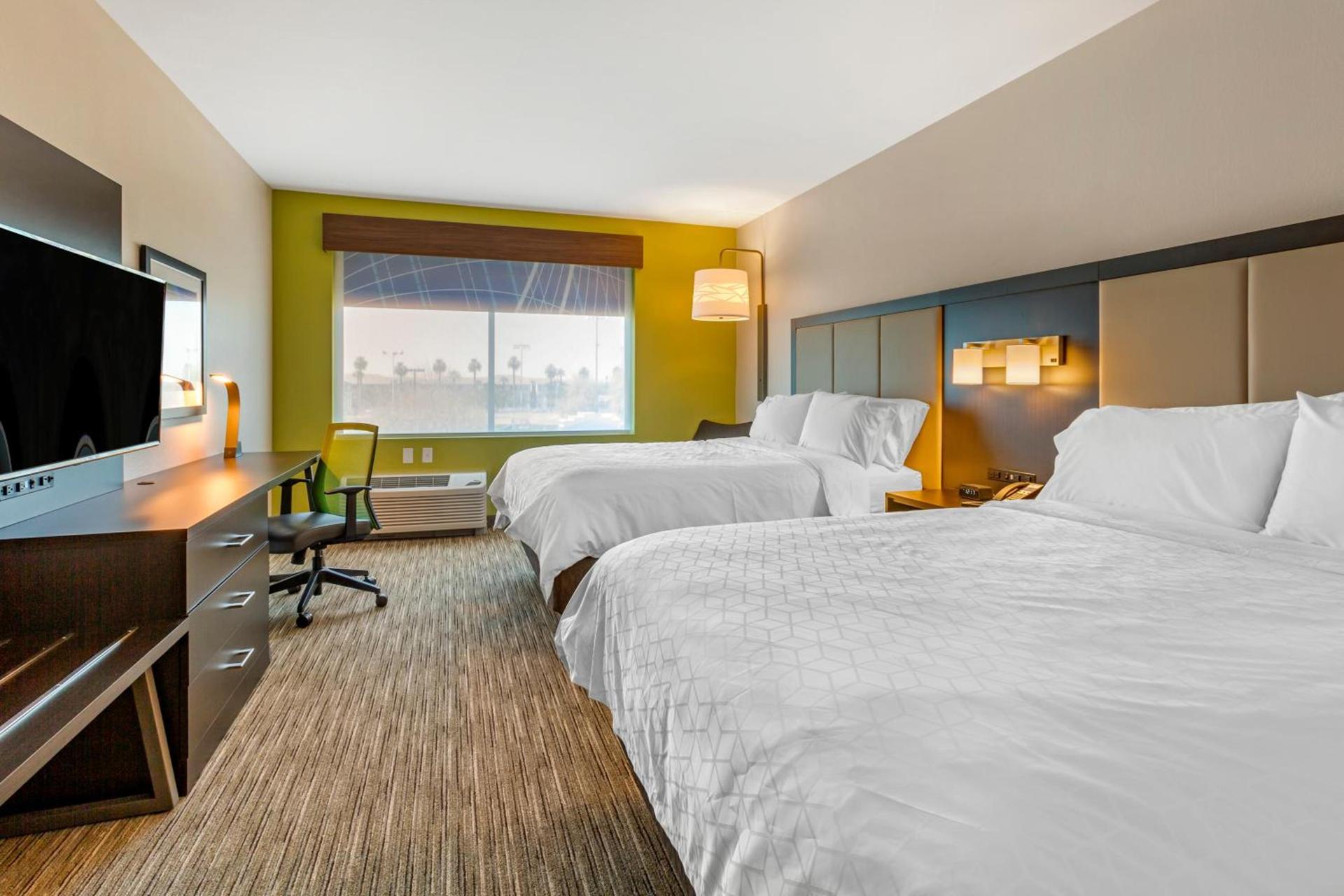 Holiday Inn Express & Suites - Phoenix Dwtn - State Capitol by IHG photo 17