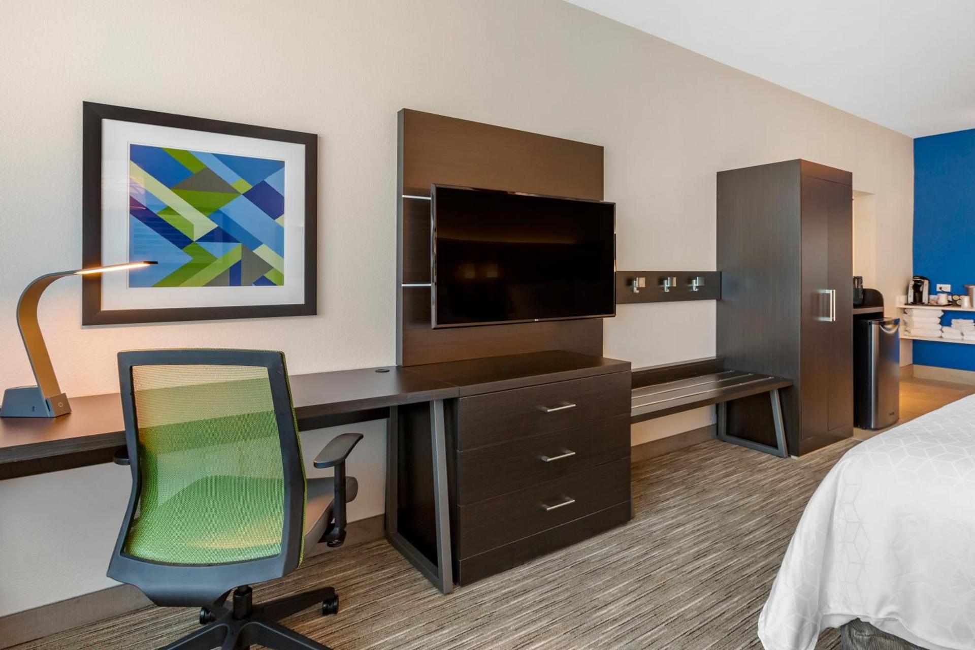 Holiday Inn Express & Suites - Phoenix Dwtn - State Capitol by IHG photo 19