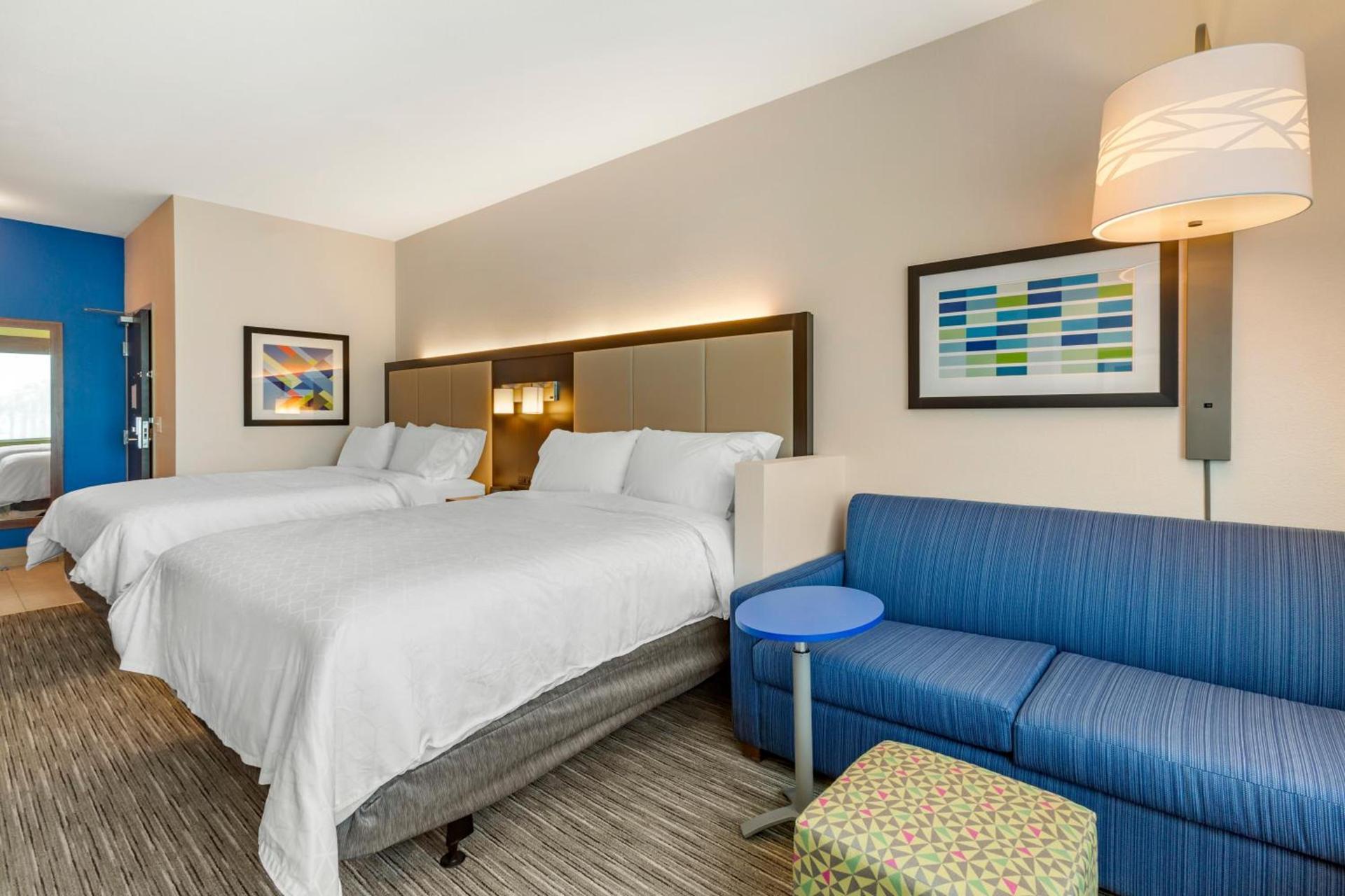 Holiday Inn Express & Suites - Phoenix Dwtn - State Capitol by IHG photo 22