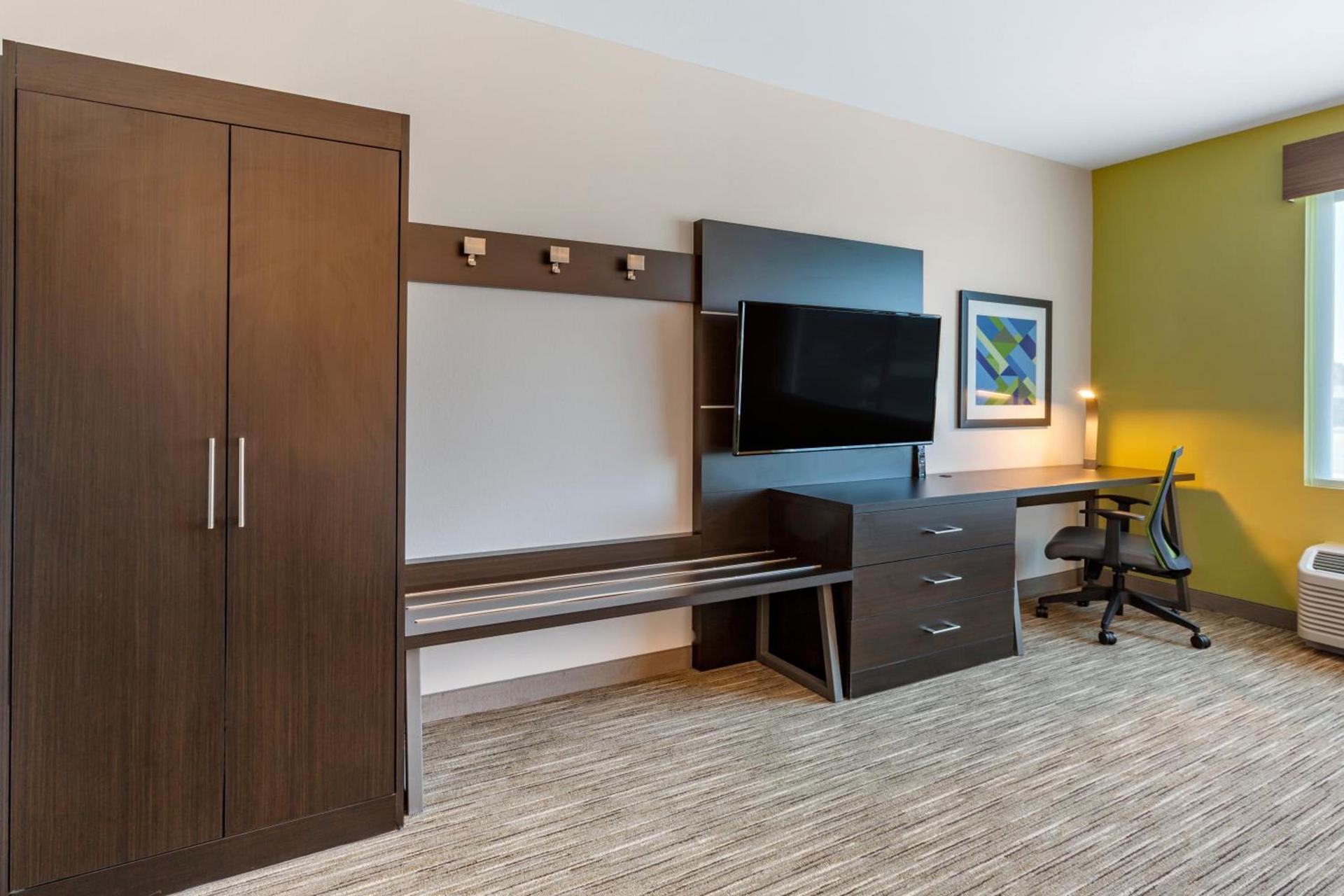 Holiday Inn Express & Suites - Phoenix Dwtn - State Capitol by IHG photo 30