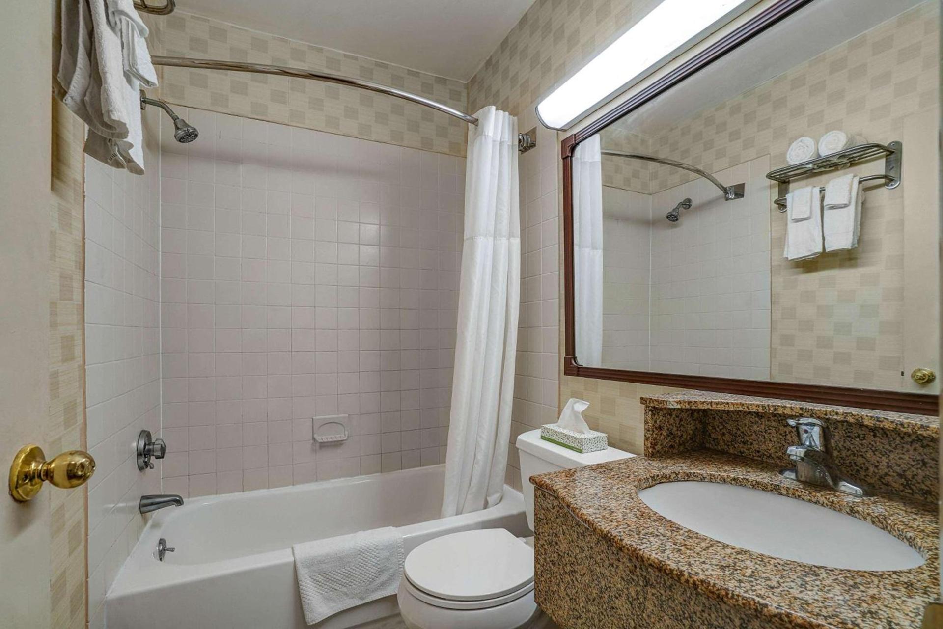 Motel 6 Lester - Philadelphia Airport photo 17