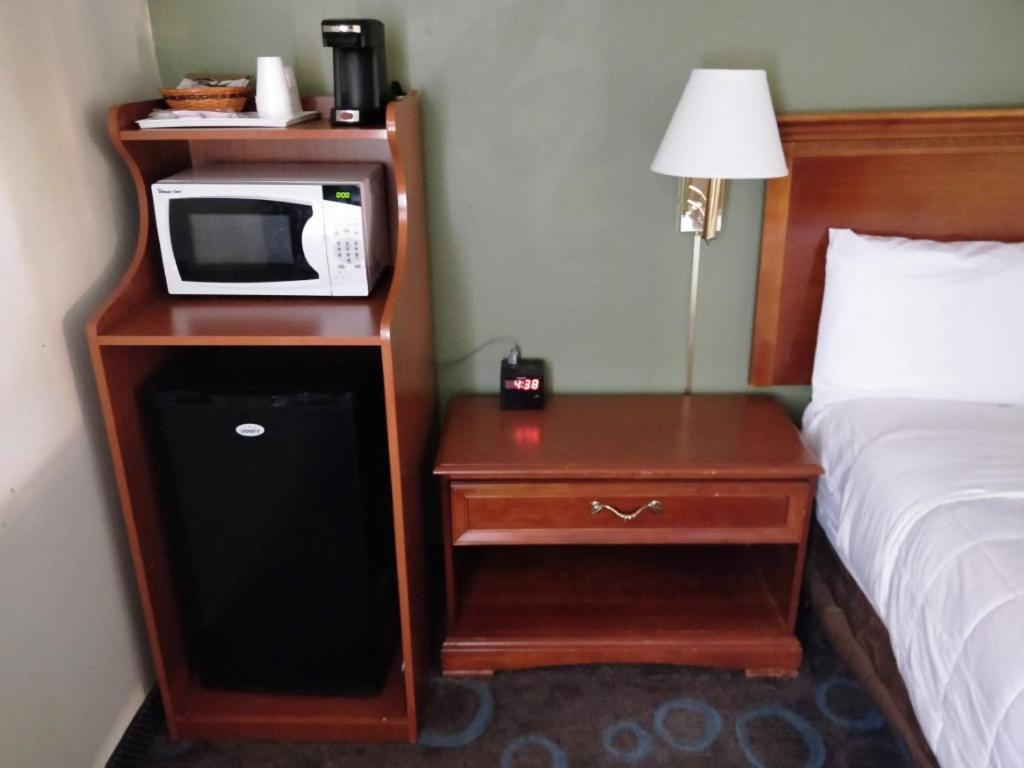Ventura Grand Inn photo 12