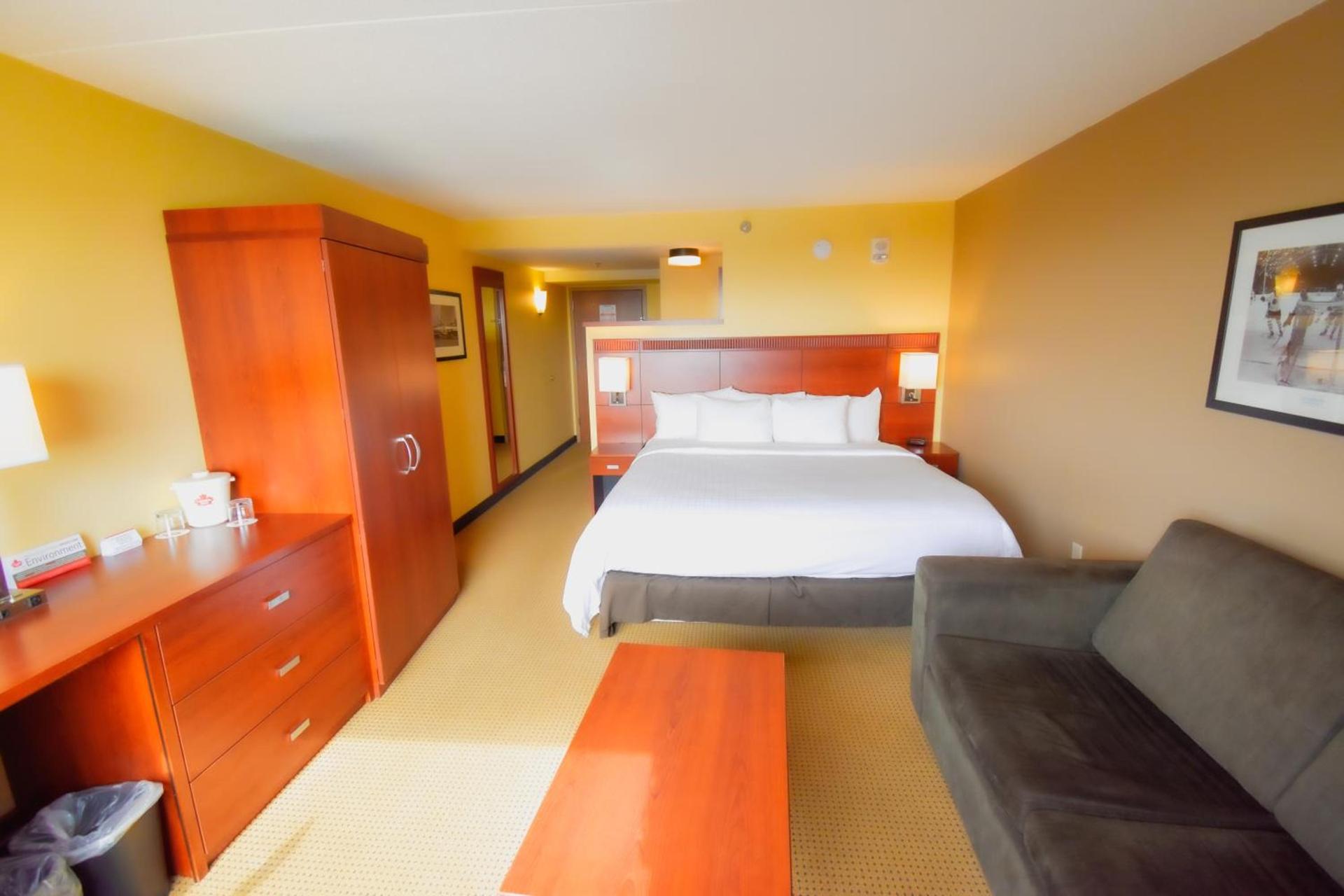 Canad Inns Destination Center Grand Forks photo 27