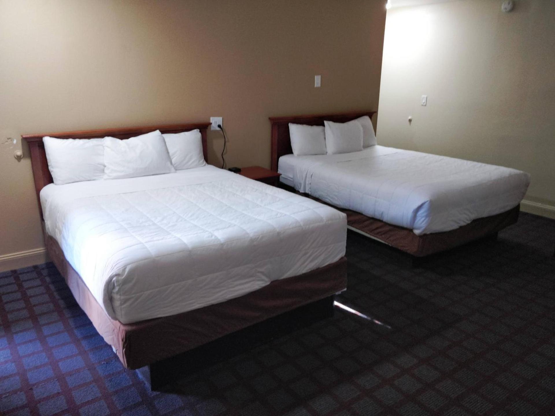 Ventura Grand Inn photo 19