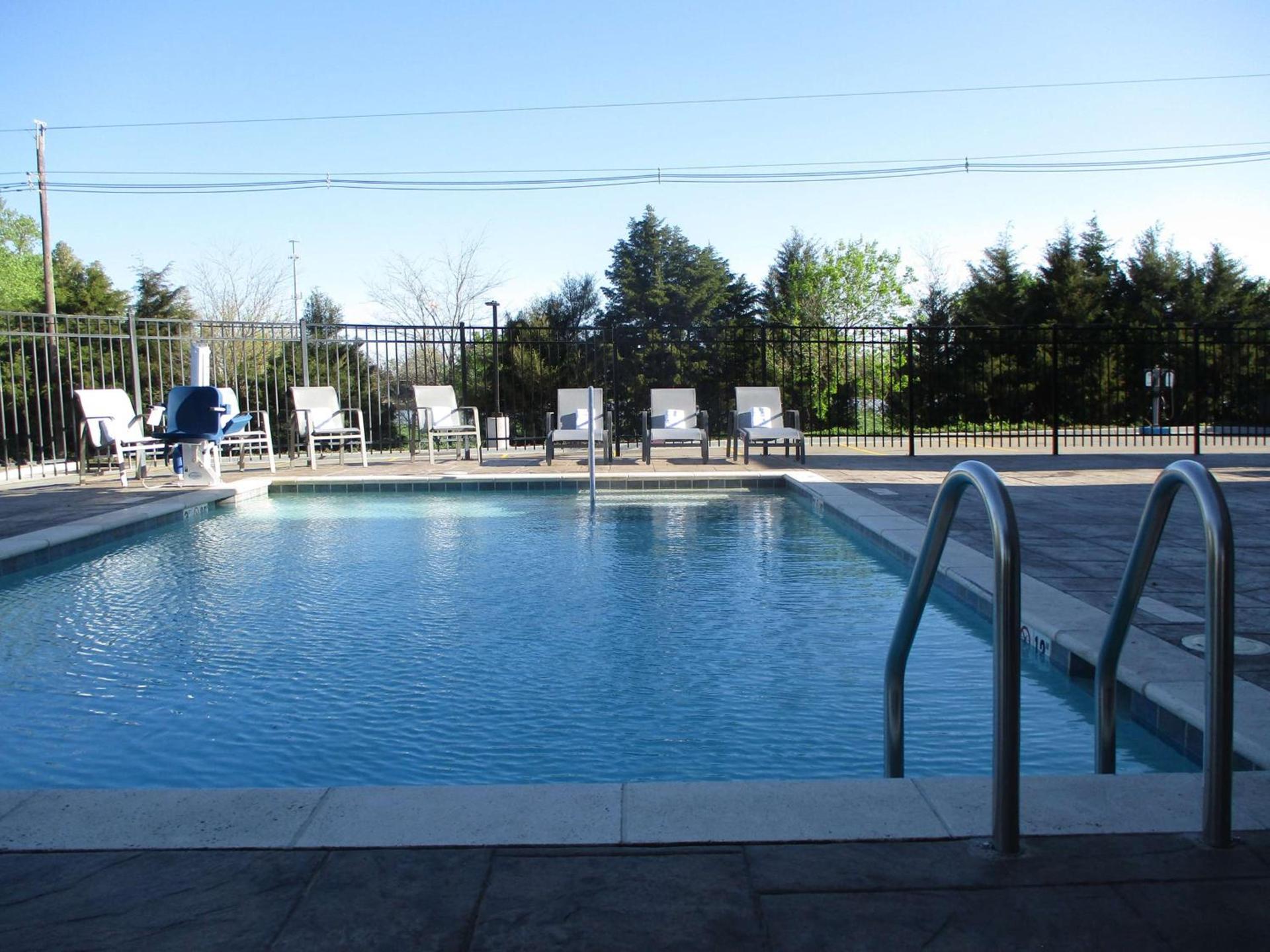 Best Western Plus McPherson photo 5