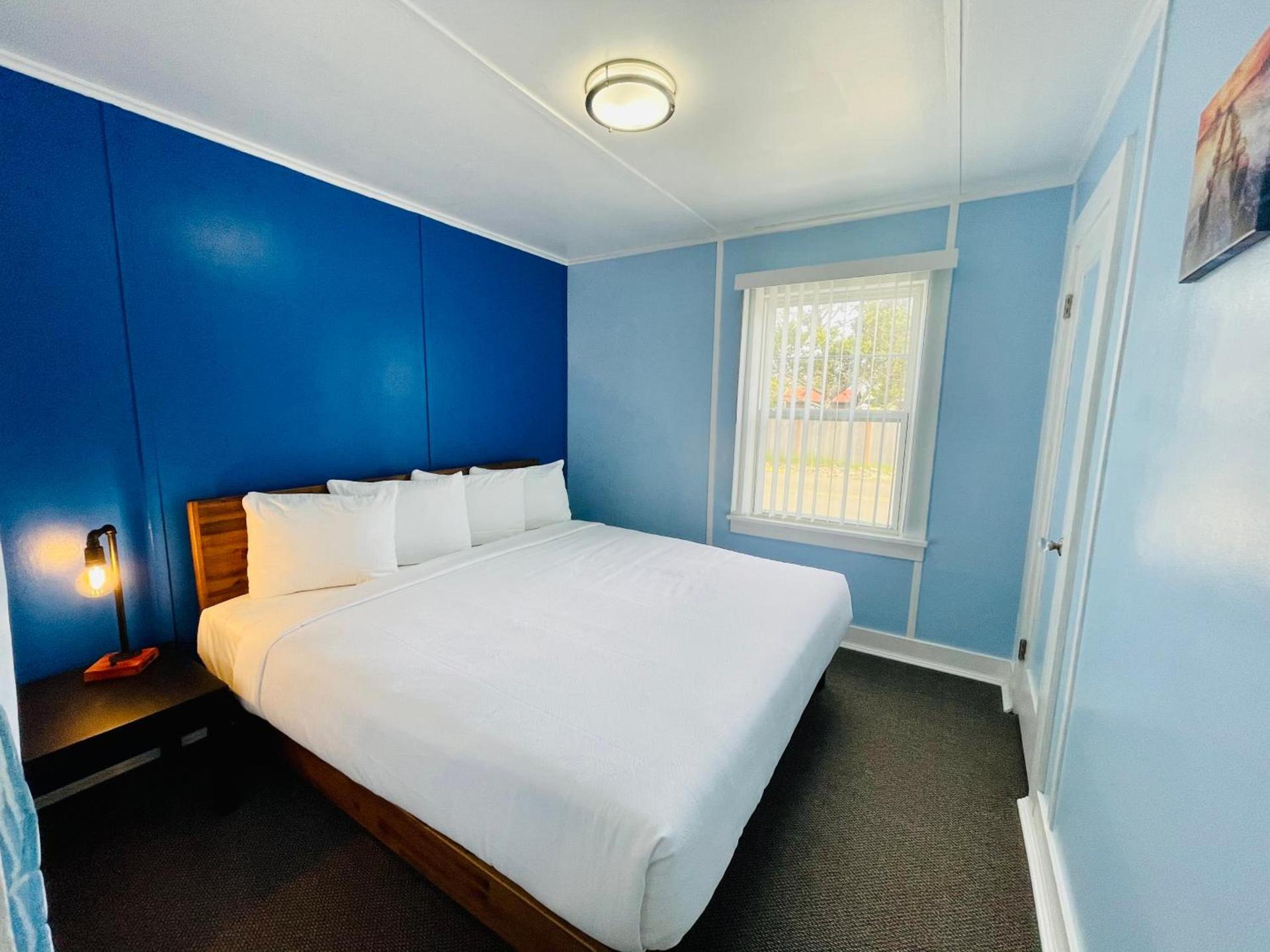 The Anchorage Motel photo 28