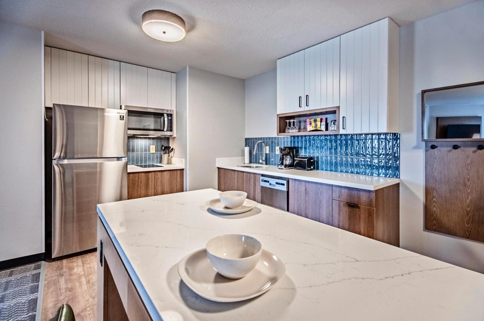 Staybridge Suites Cedar Rapids North by IHG photo 19