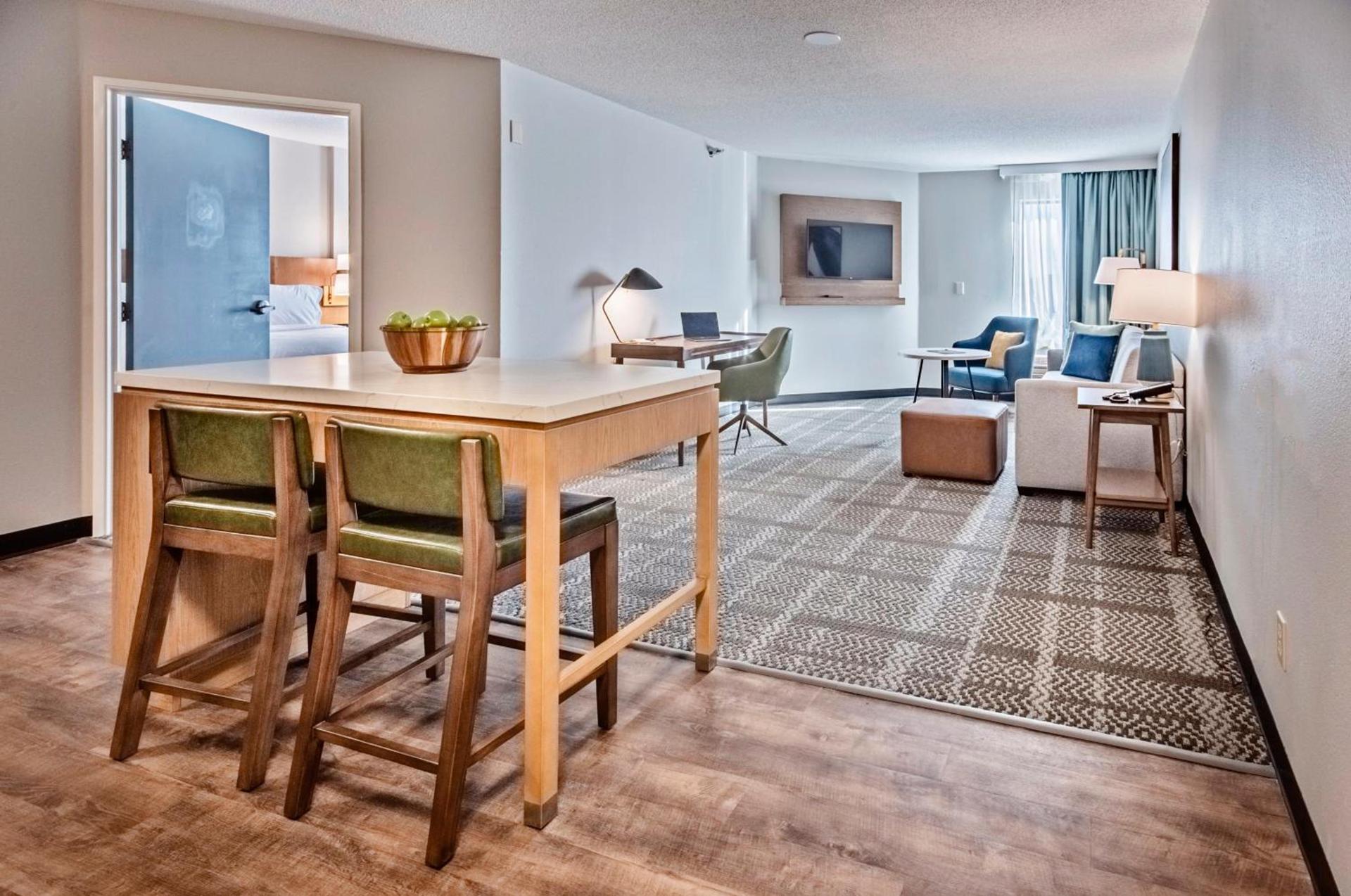 Staybridge Suites Cedar Rapids North by IHG photo 10