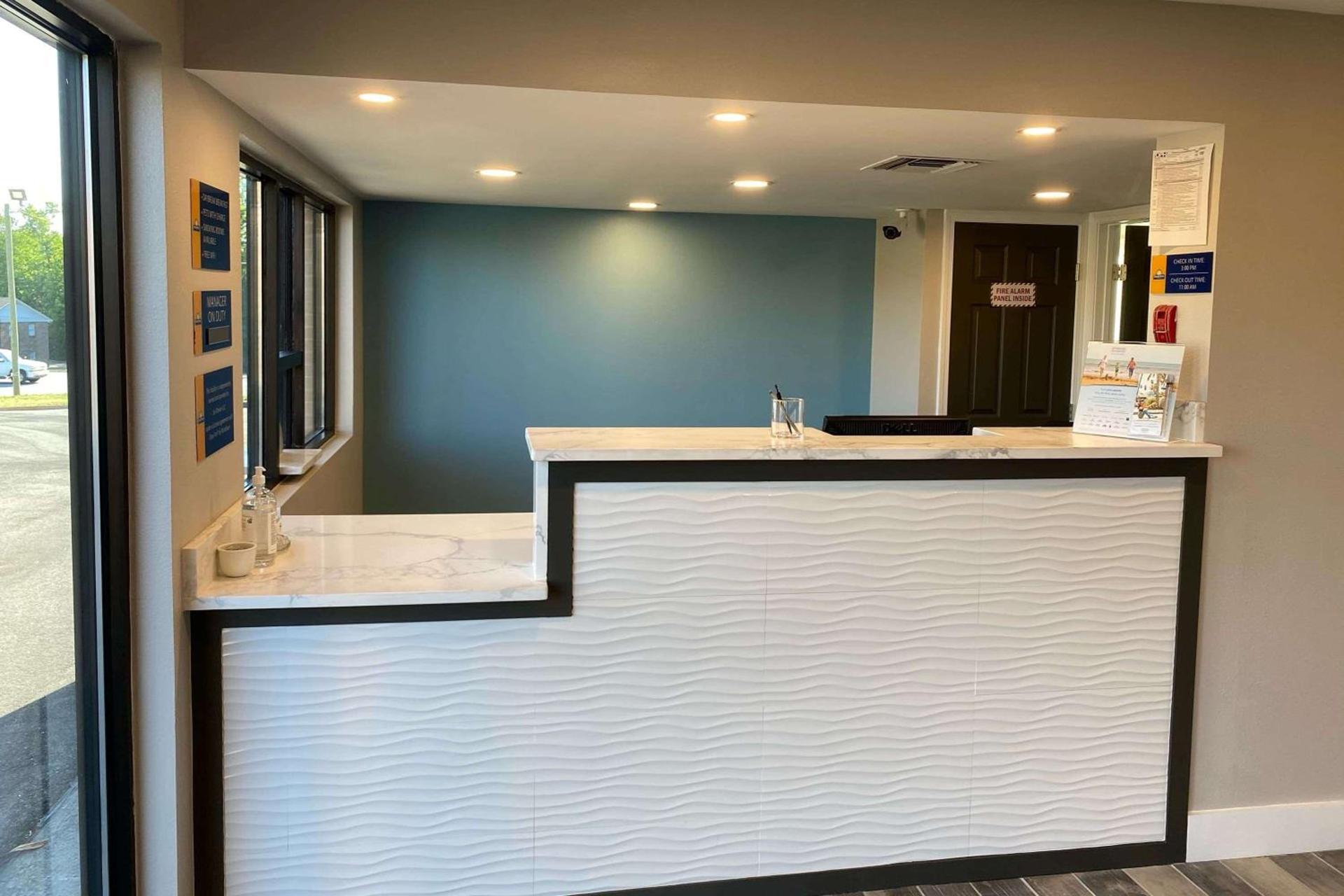 HomeLodge Newnan photo 22